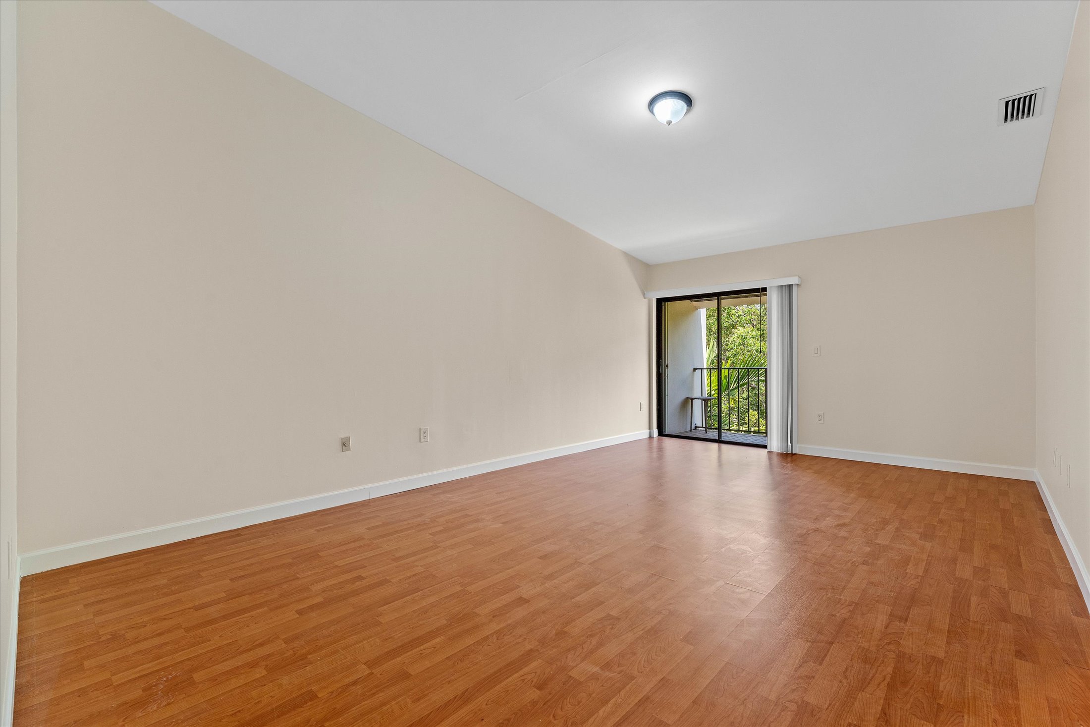 2525 NE 135th Street North Miami FL 33181