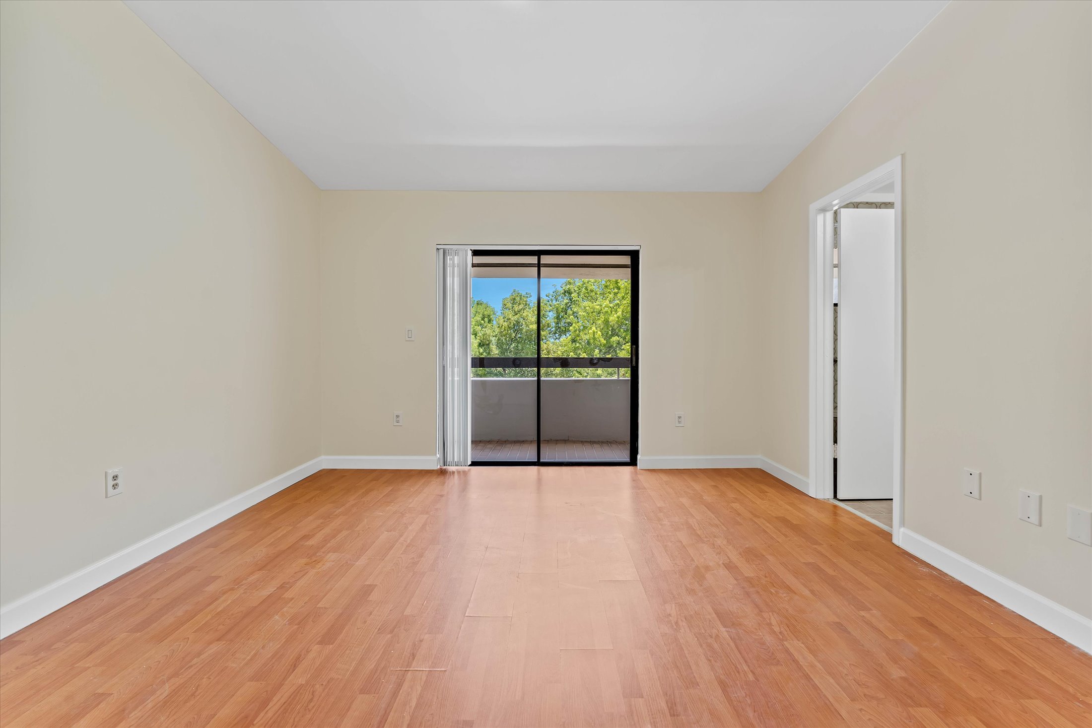 2525 NE 135th Street North Miami FL 33181