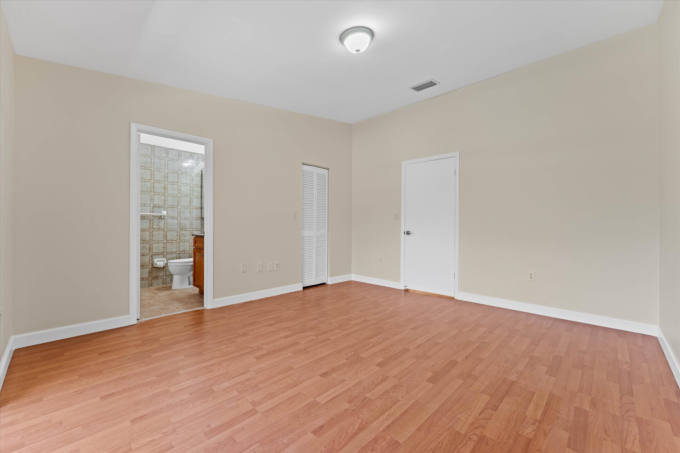 2525 NE 135th Street North Miami FL 33181