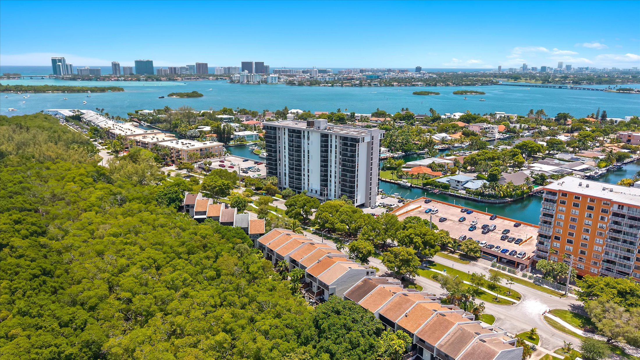 2525 NE 135th Street North Miami FL 33181
