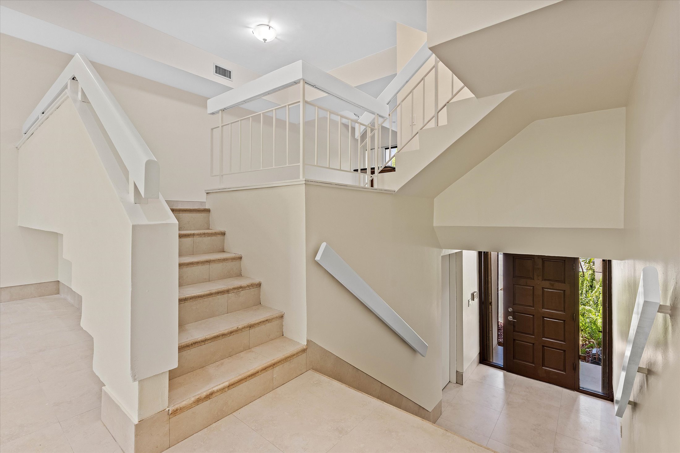 2525 NE 135th Street North Miami FL 33181