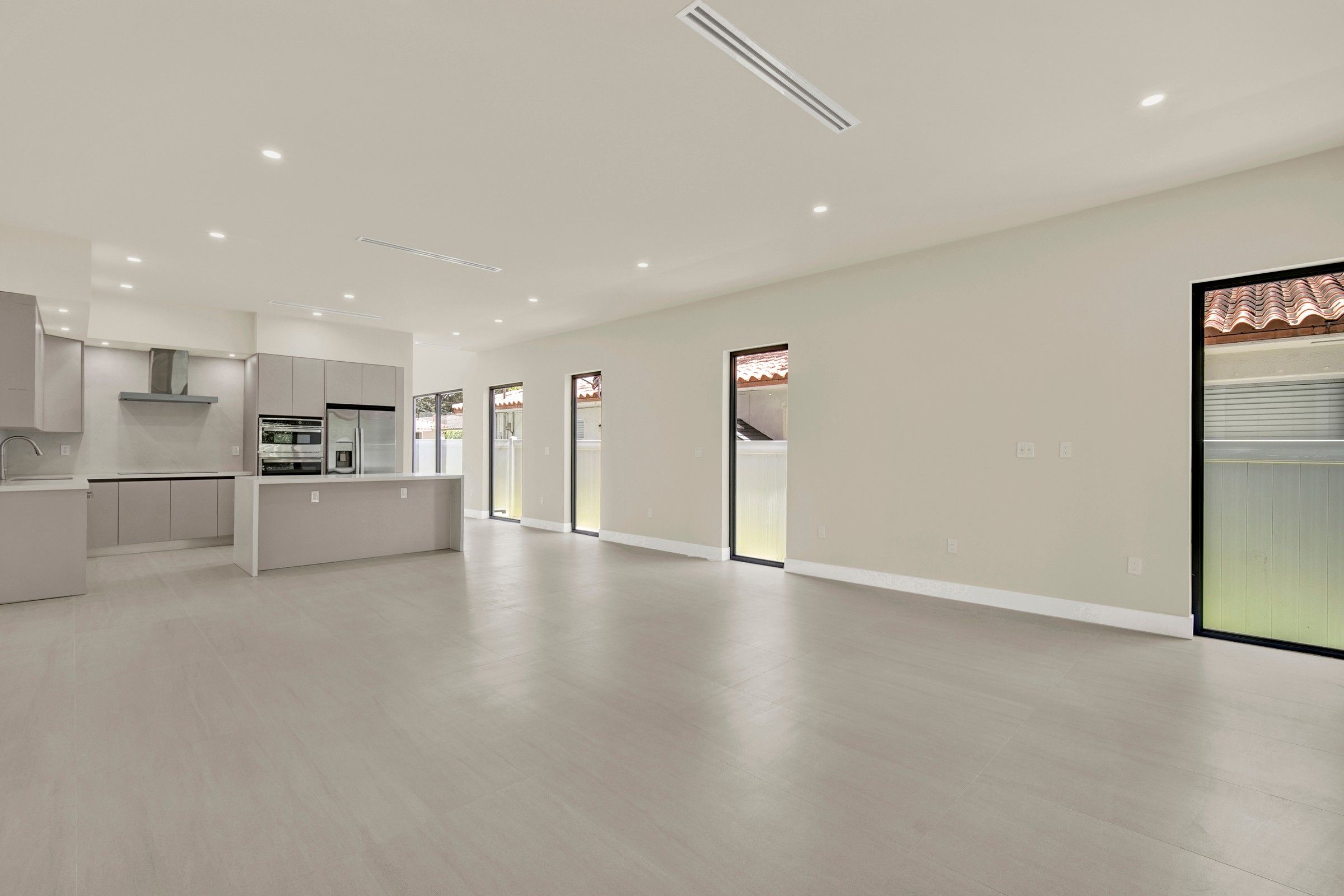 2889 SW 35 Avenue Miami FL 33133