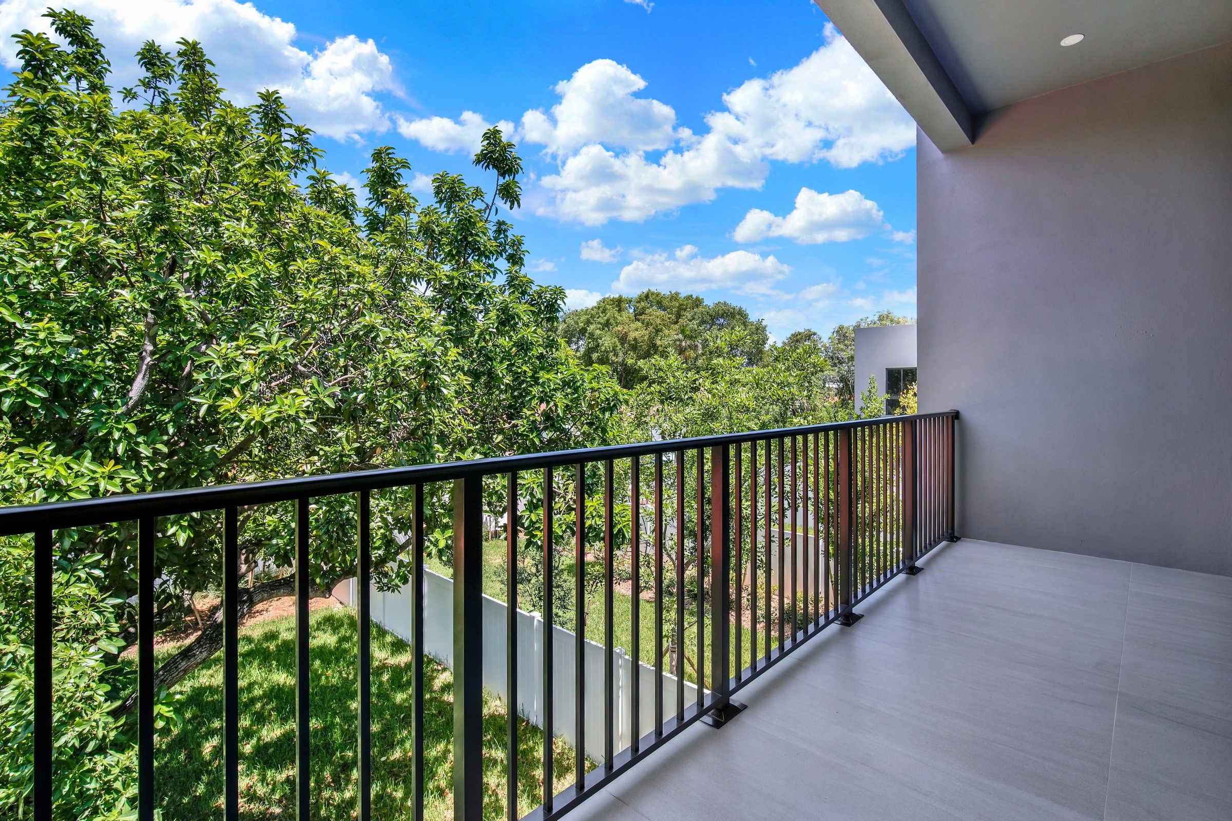 2889 SW 35 Avenue Miami FL 33133