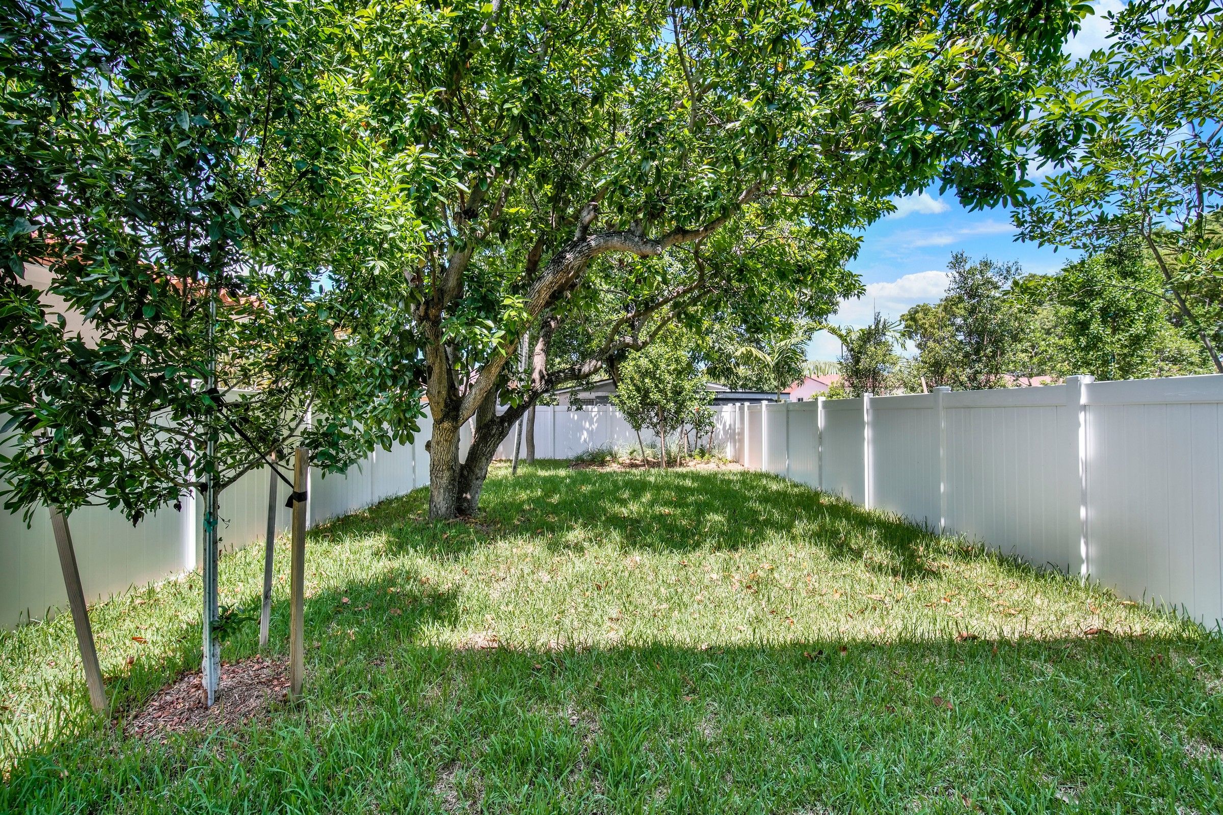 2889 SW 35 Avenue Miami FL 33133