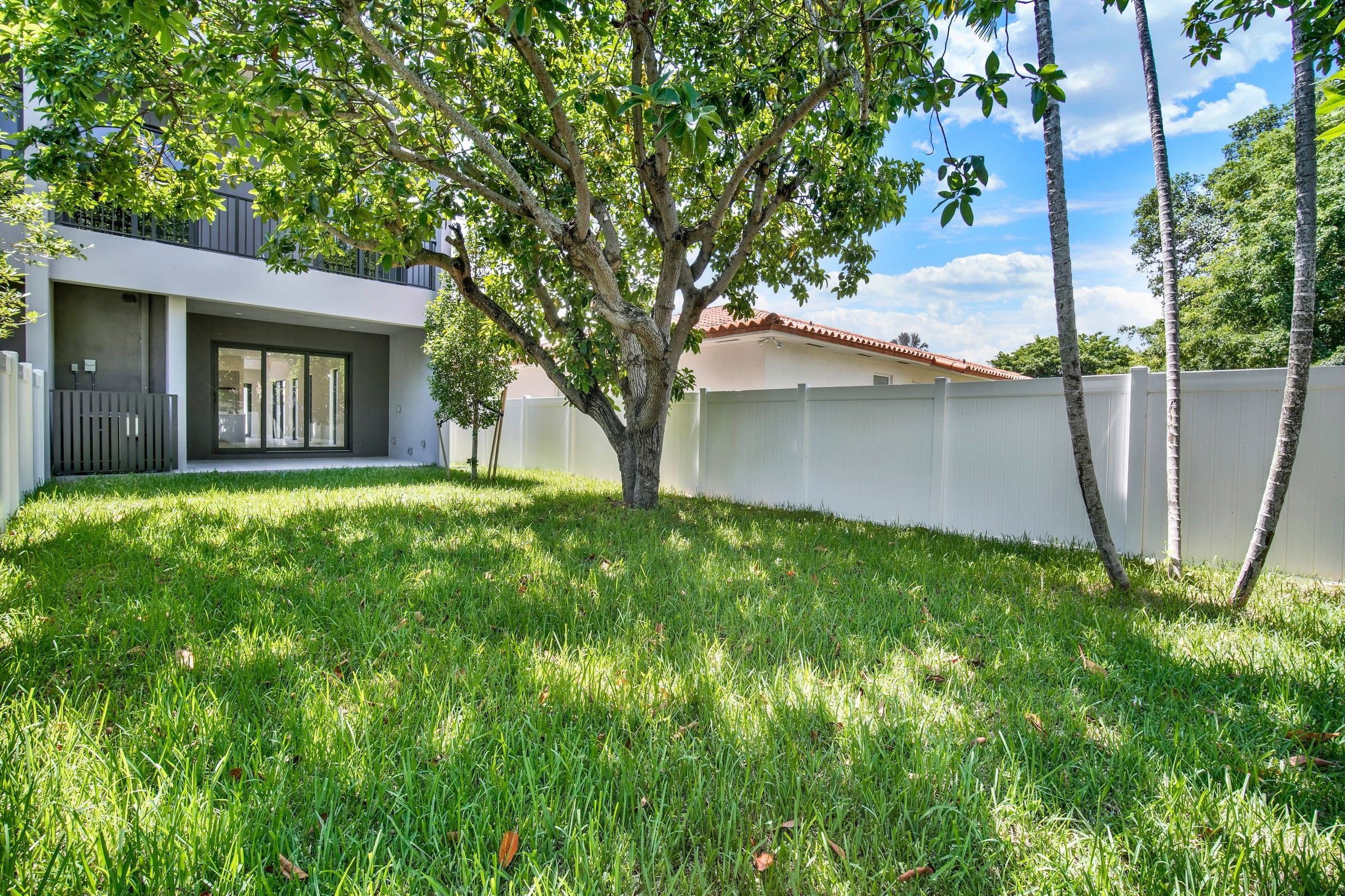 2889 SW 35 Avenue Miami FL 33133