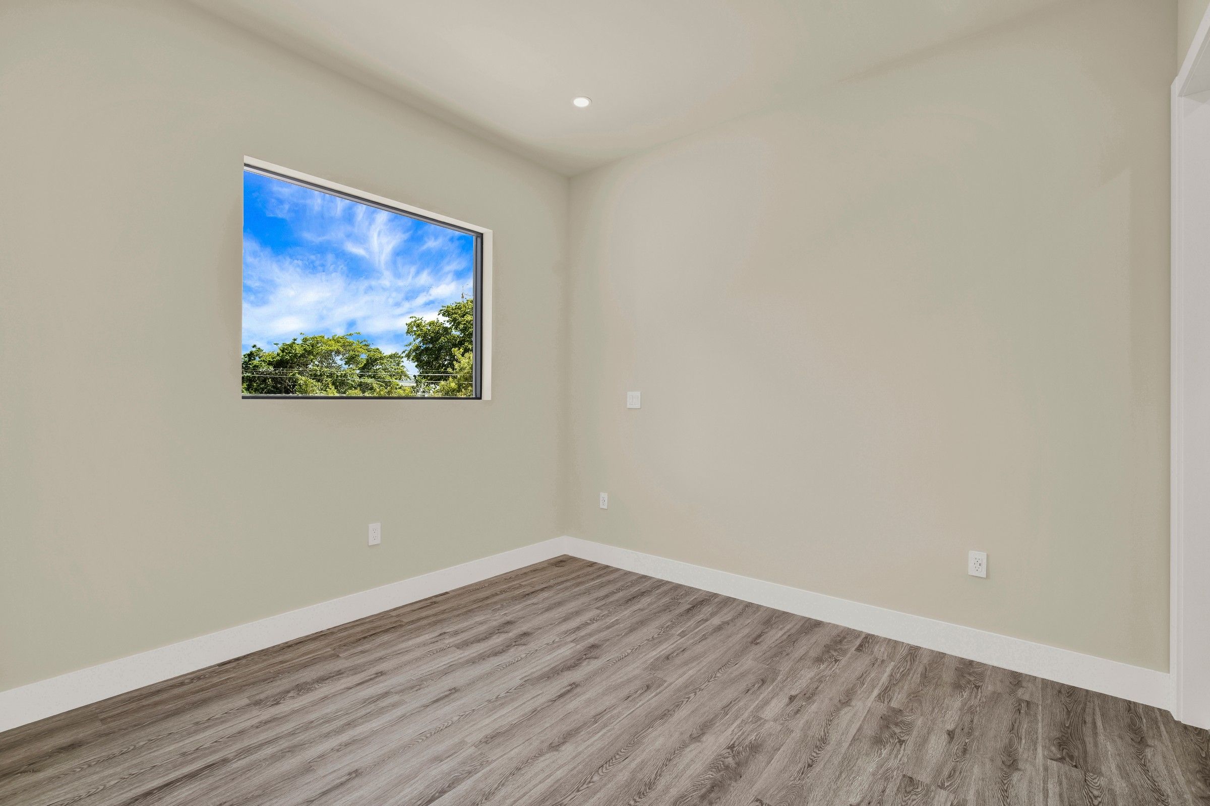 3437 SW 29th Street Miami FL 33133