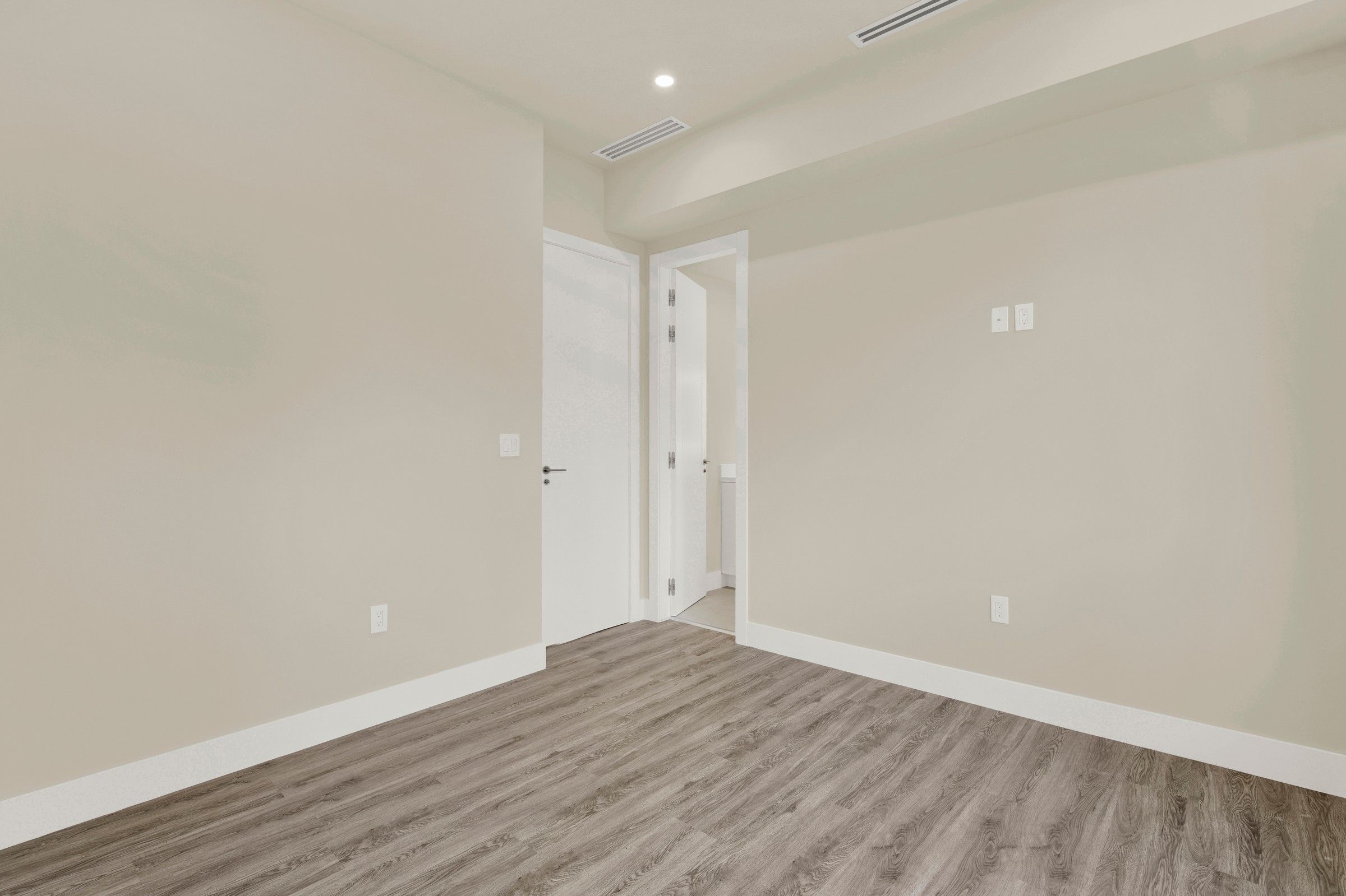 3437 SW 29th Street Miami FL 33133