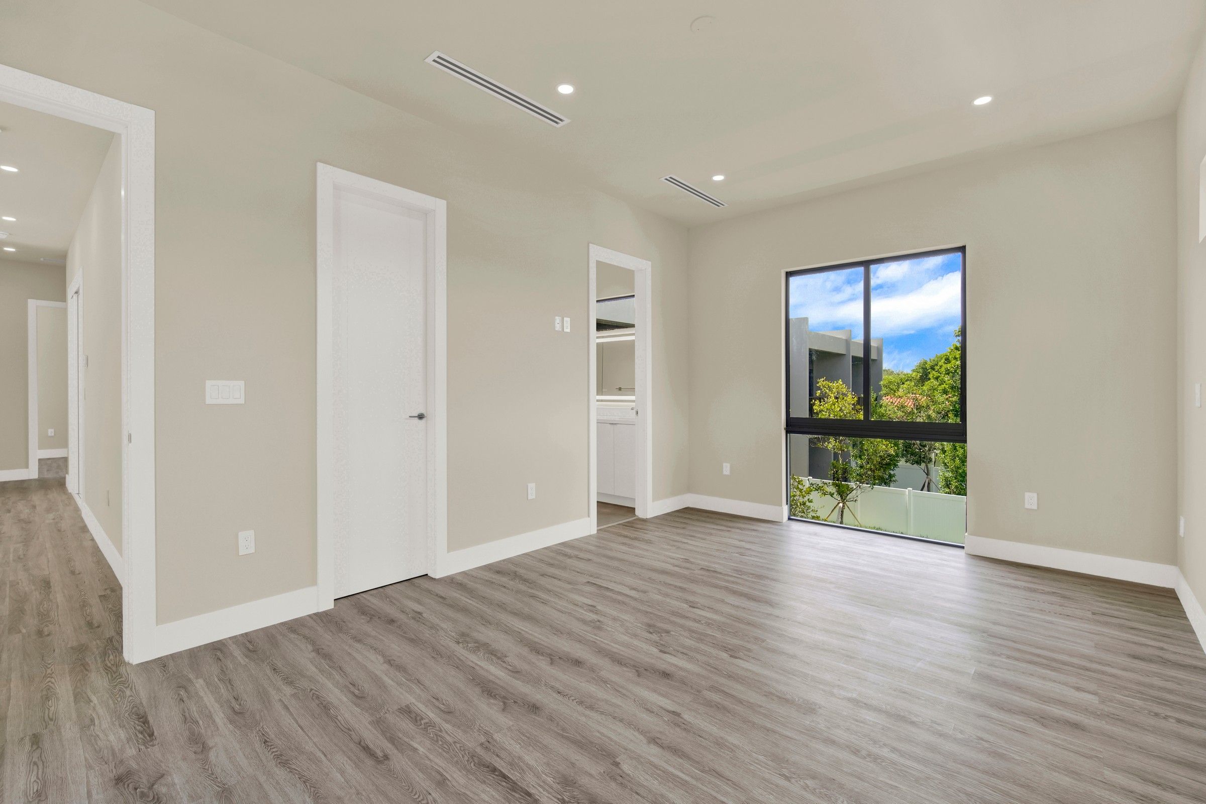 3437 SW 29th Street Miami FL 33133