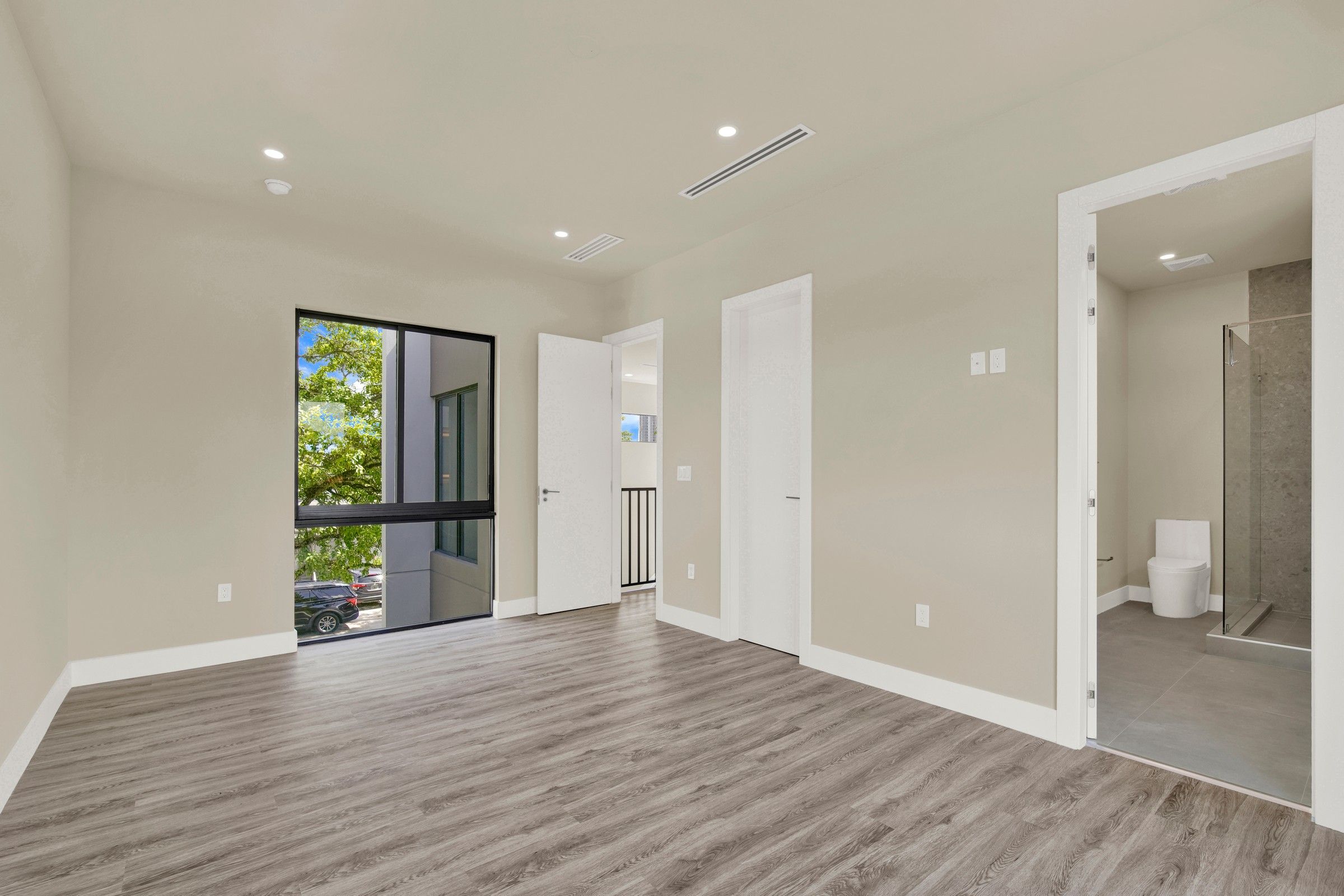 3437 SW 29th Street Miami FL 33133