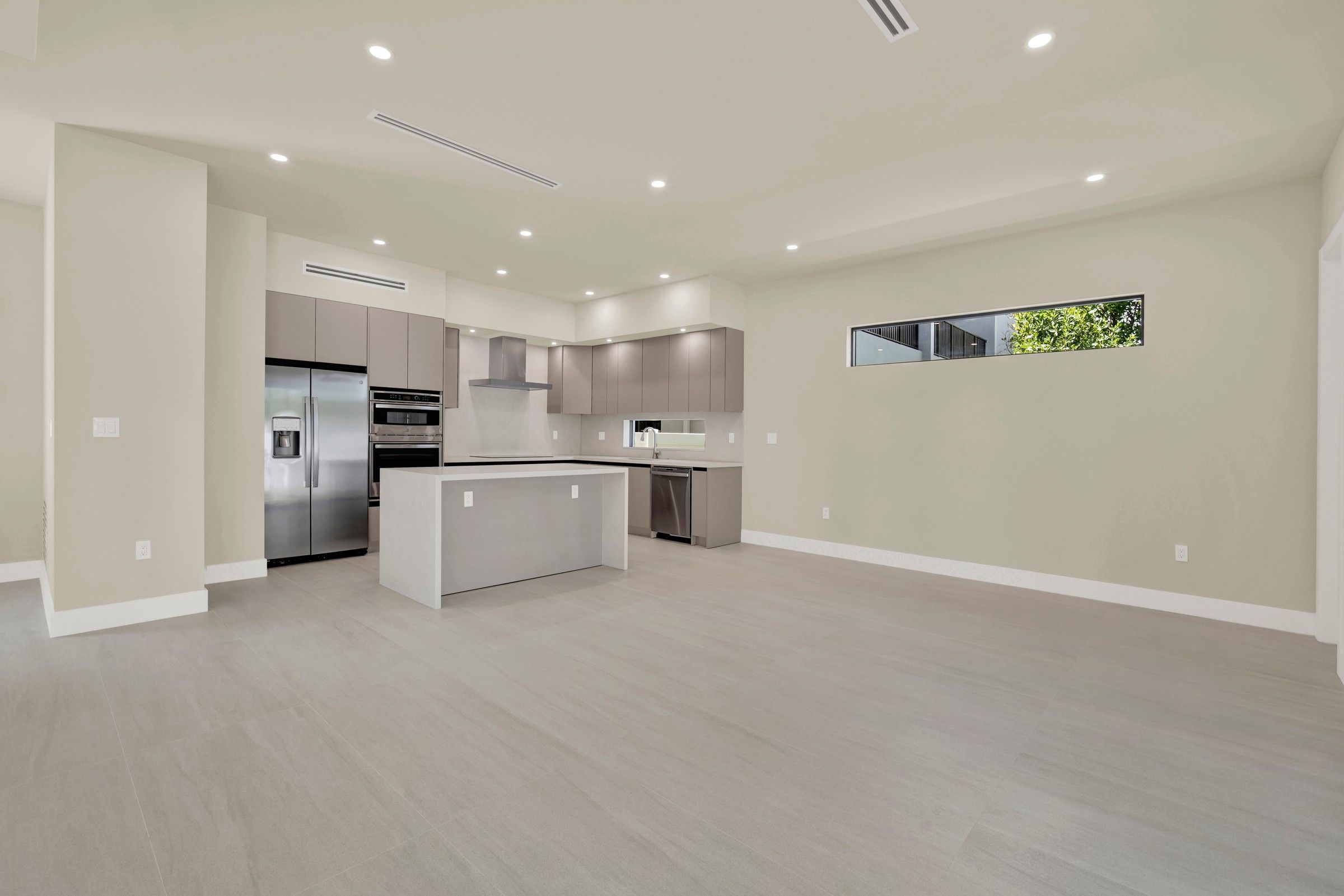 3437 SW 29th Street Miami FL 33133