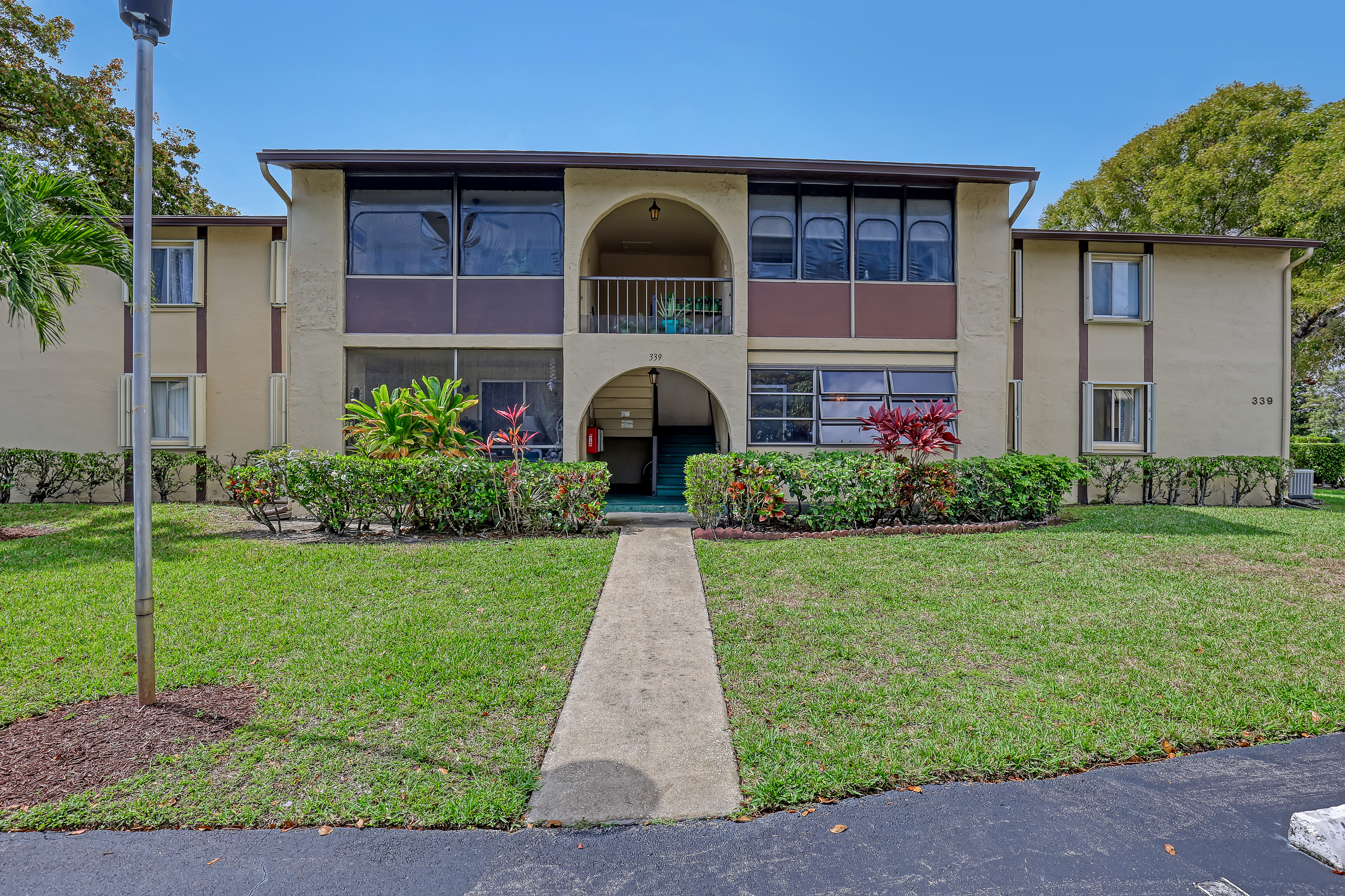 339 Pine Ridge Circle Greenacres FL 33463