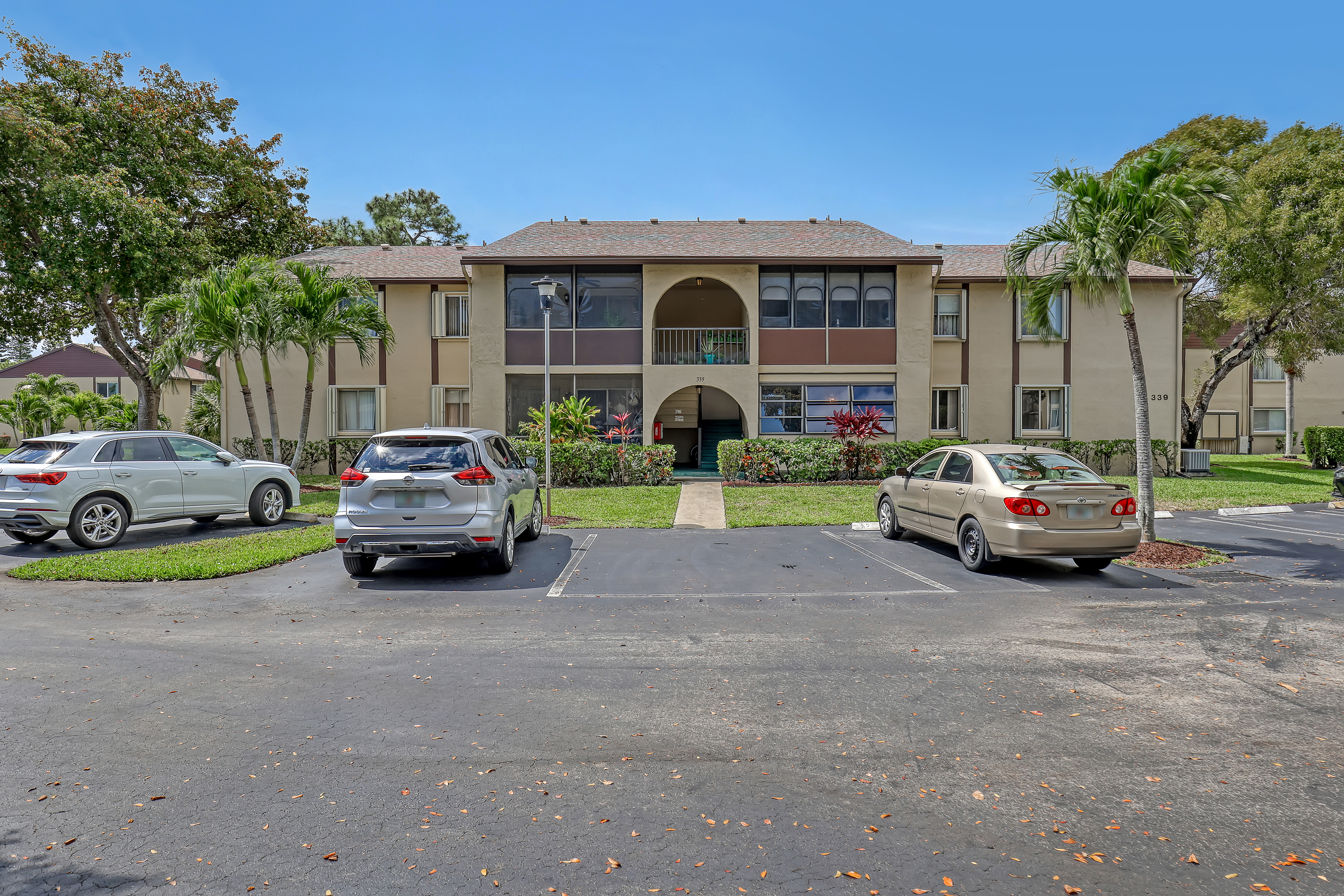339 Pine Ridge Circle Greenacres FL 33463