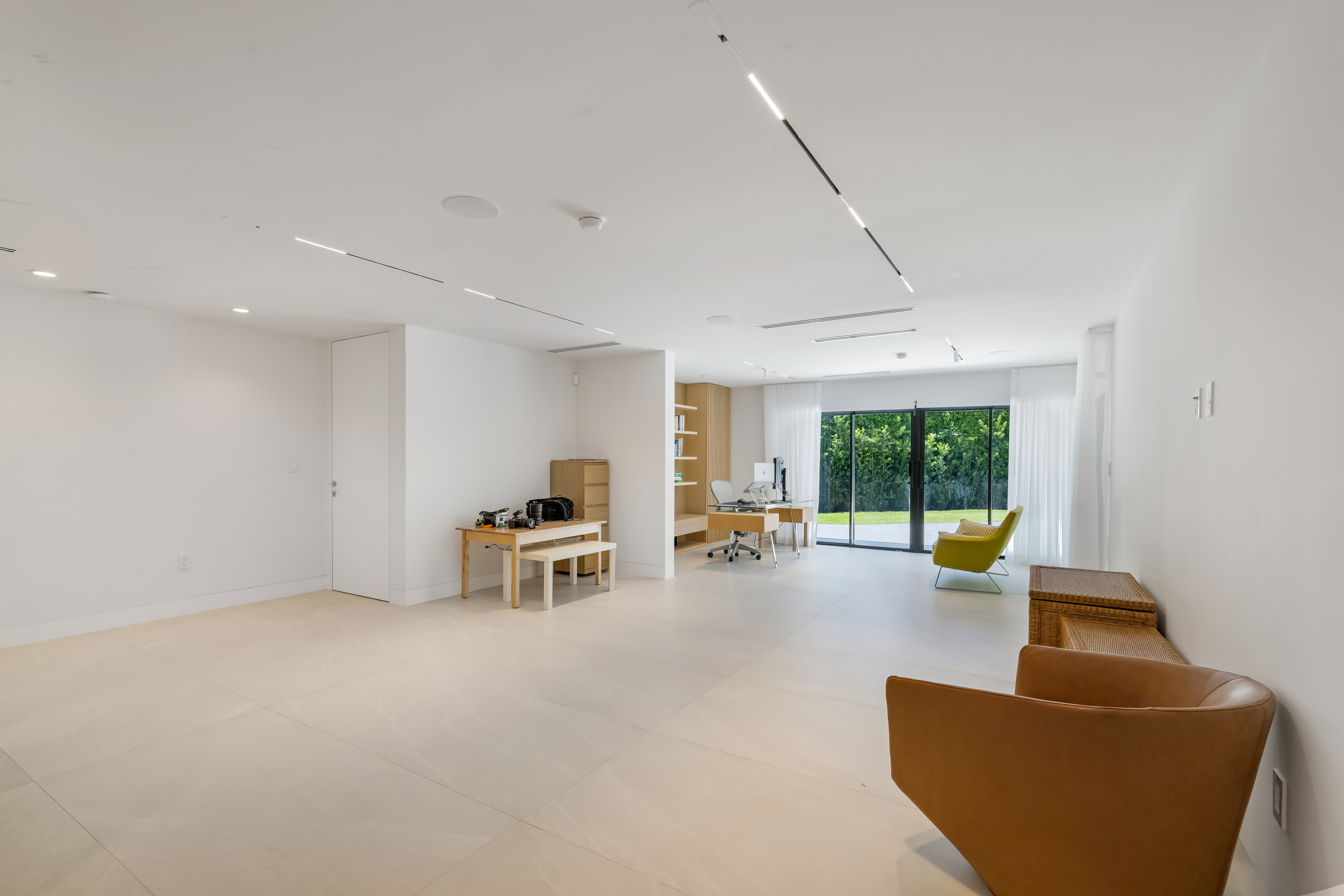 7180 E Lago Drive Coral Gables FL 33143