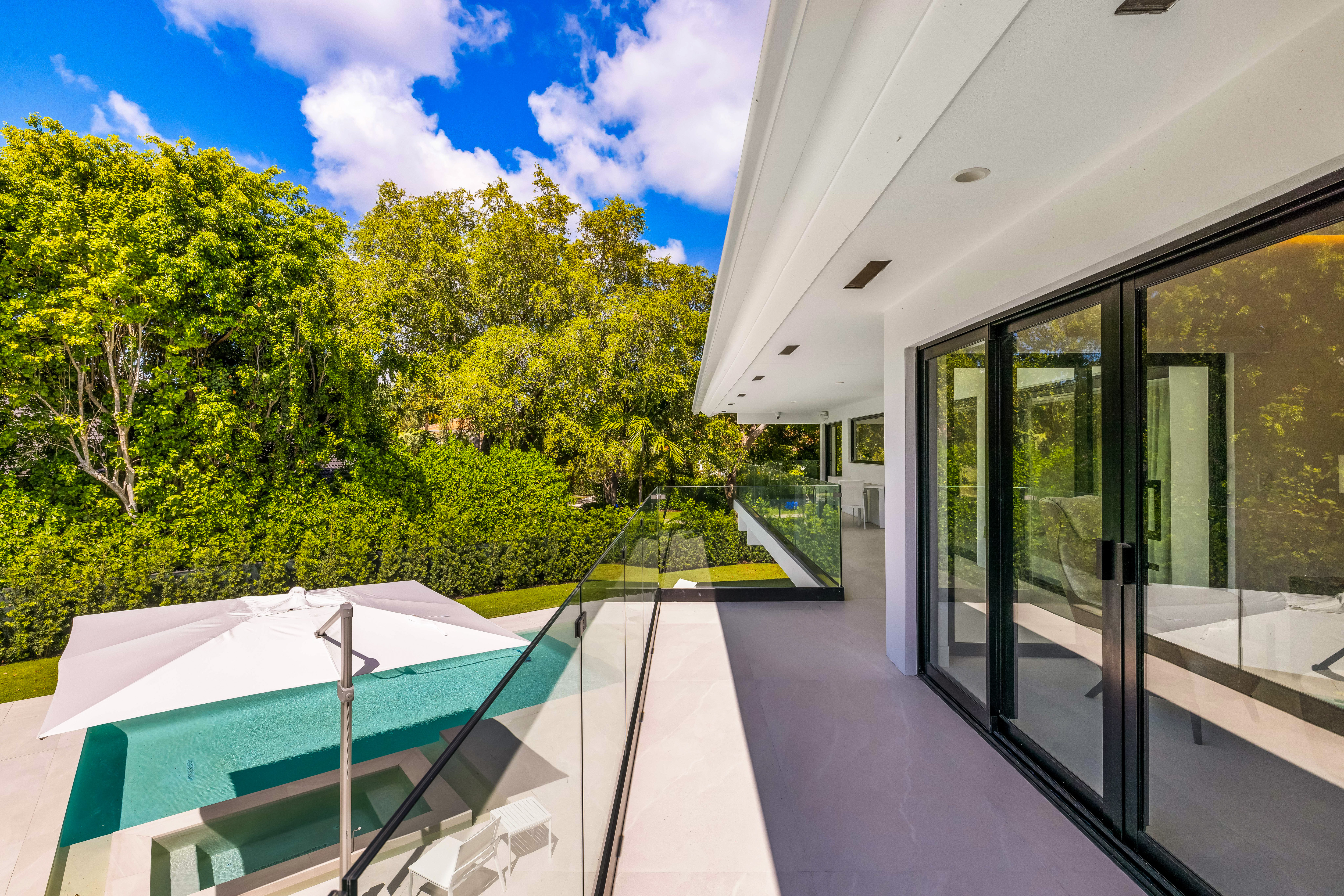 7180 E Lago Drive Coral Gables FL 33143