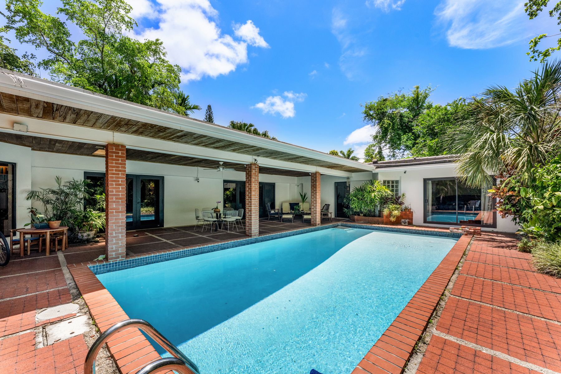 11100 SW 67th Avenue Pinecrest FL 33156