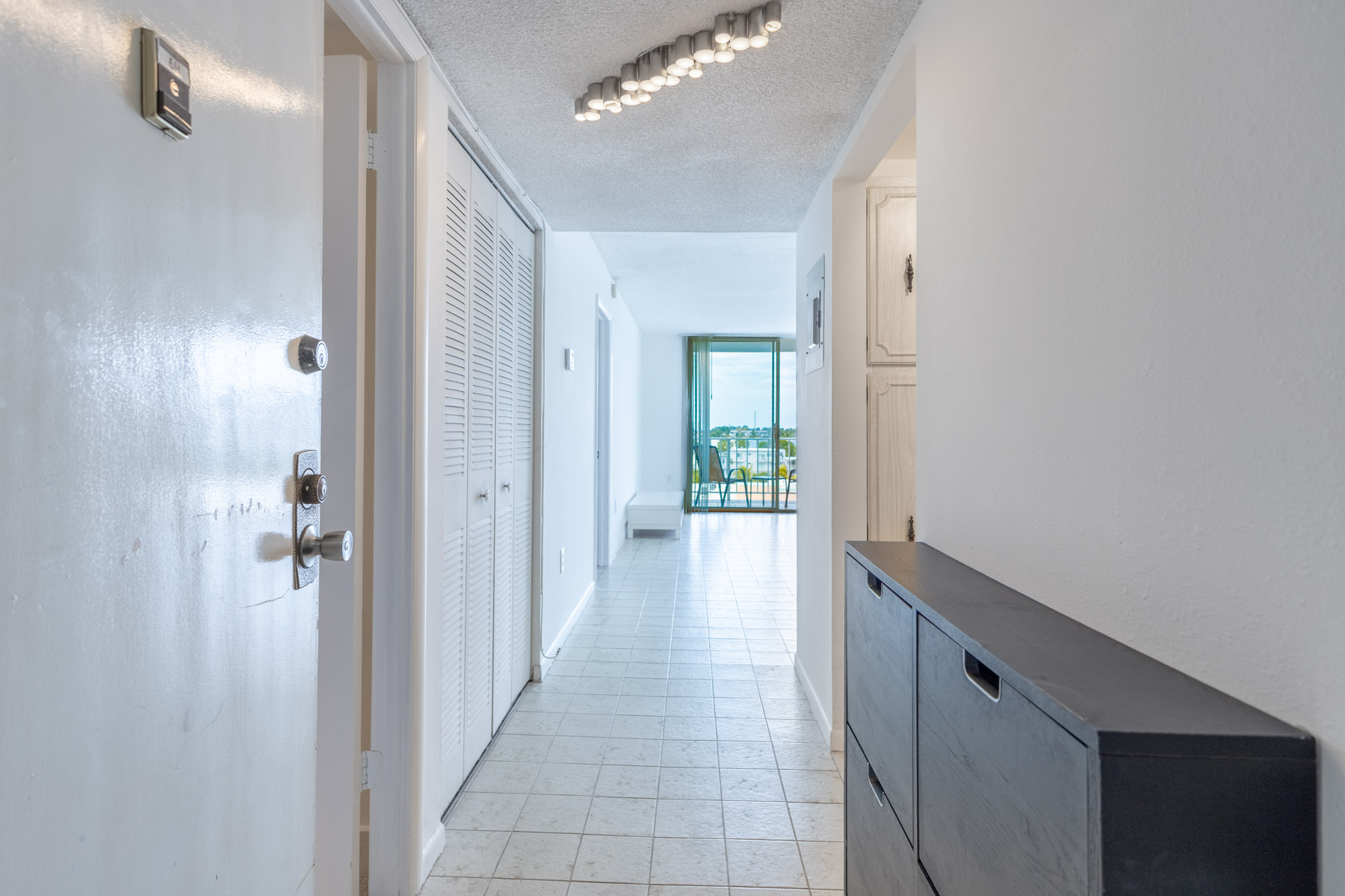 6900 Bay Drive Miami Beach FL 33141