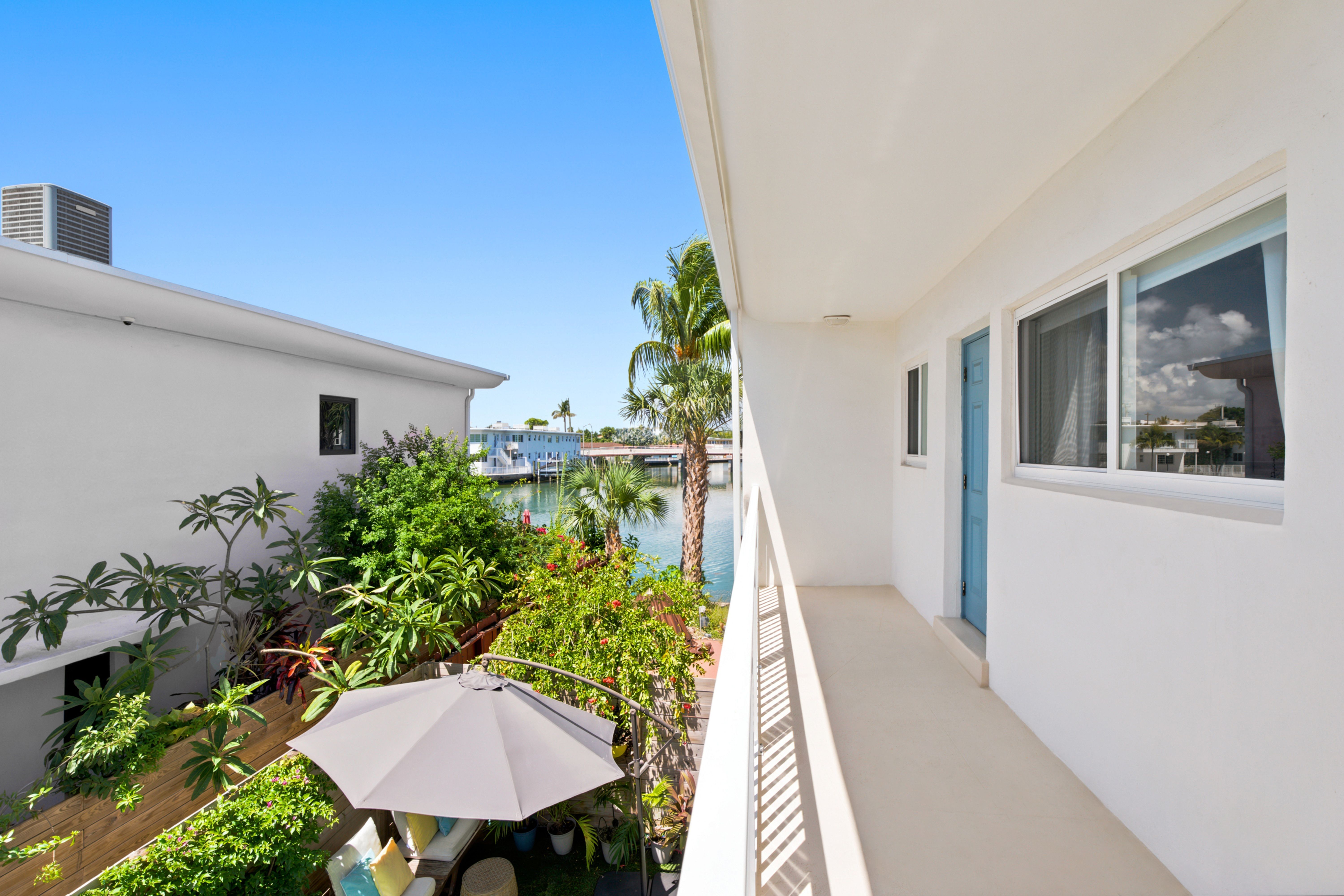 7334 Gary Avenue Miami Beach FL 33141
