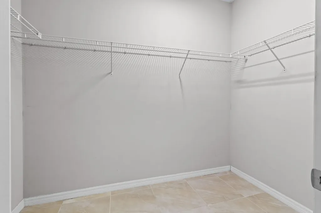 5319 Falcon Trail Davie FL 33314