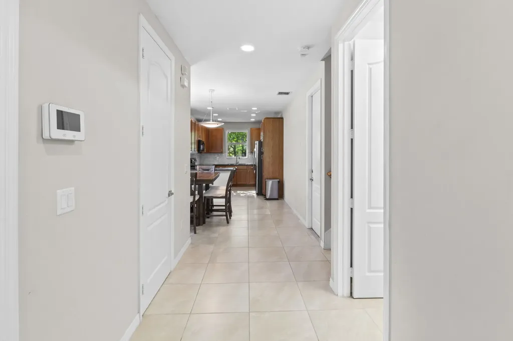 5319 Falcon Trail Davie FL 33314