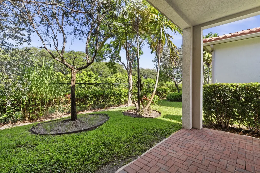 5319 Falcon Trail Davie FL 33314