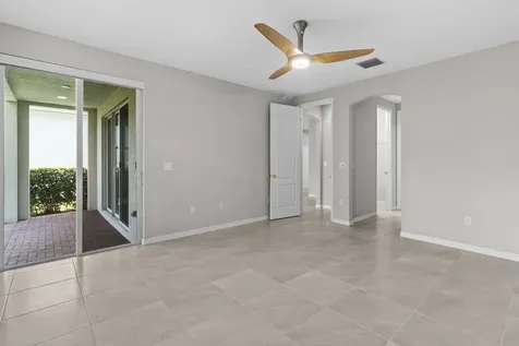 5319 Falcon Trail Davie FL 33314