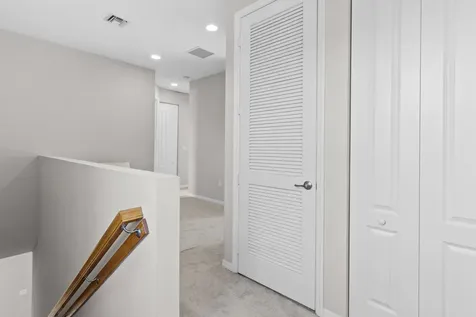 5319 Falcon Trail Davie FL 33314