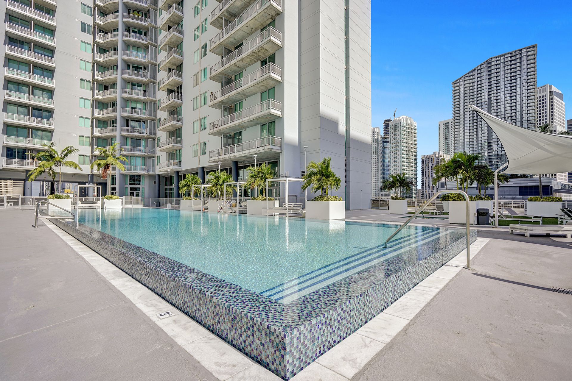690 SW 1st Court Miami FL 33130