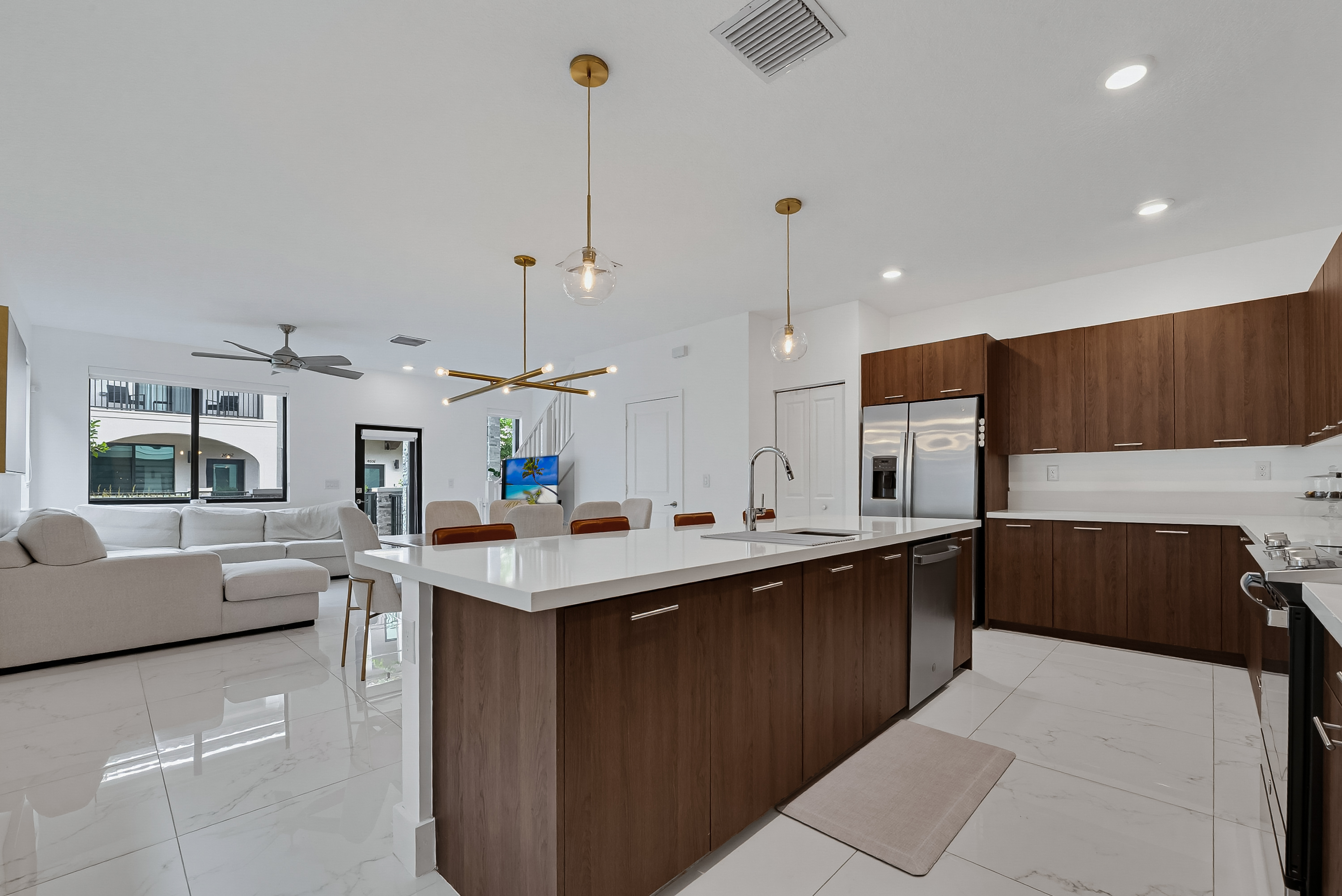 4605 NW 83rd Path Doral FL 33166