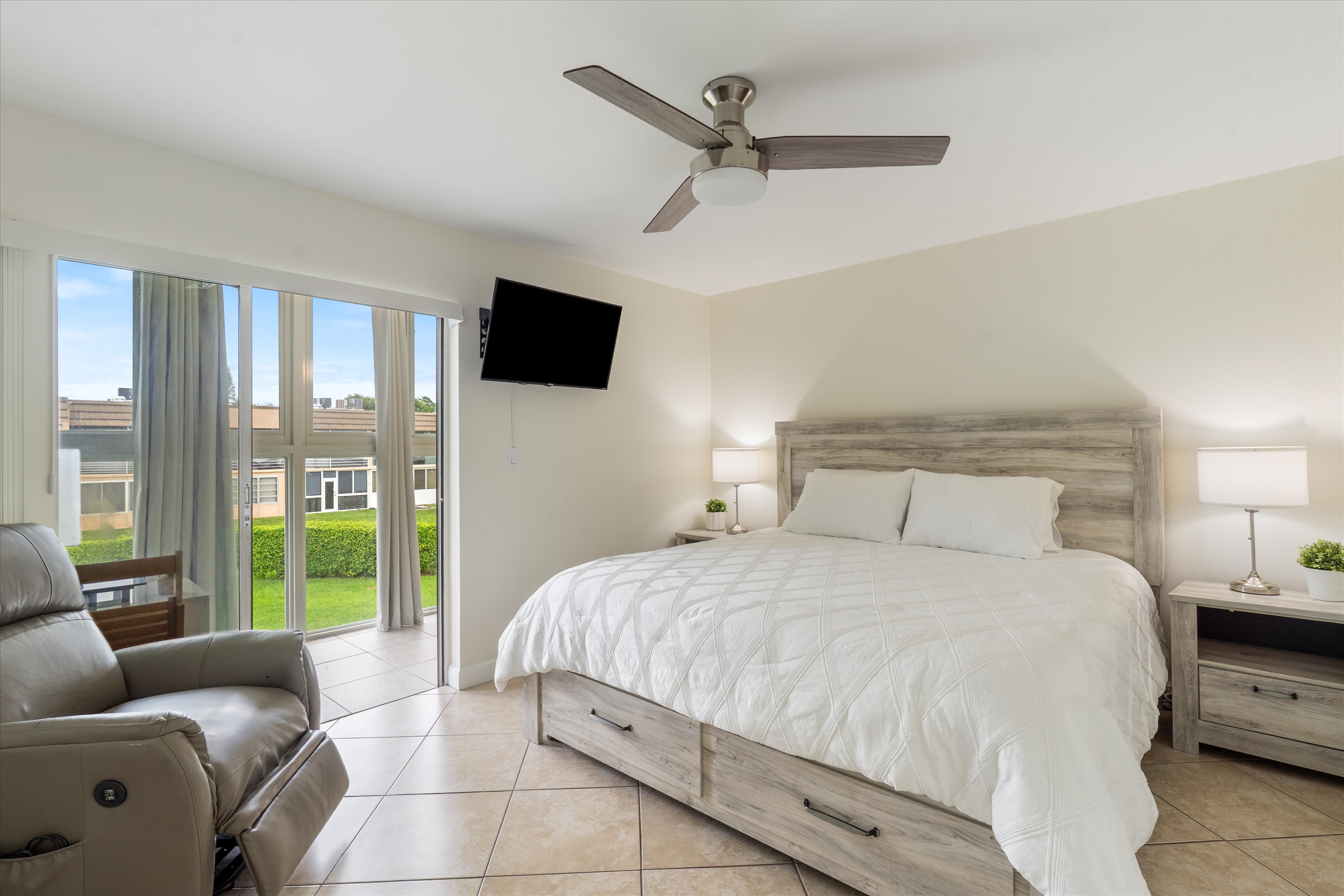 9101 Sunrise Lakes Boulevard Sunrise FL 33322