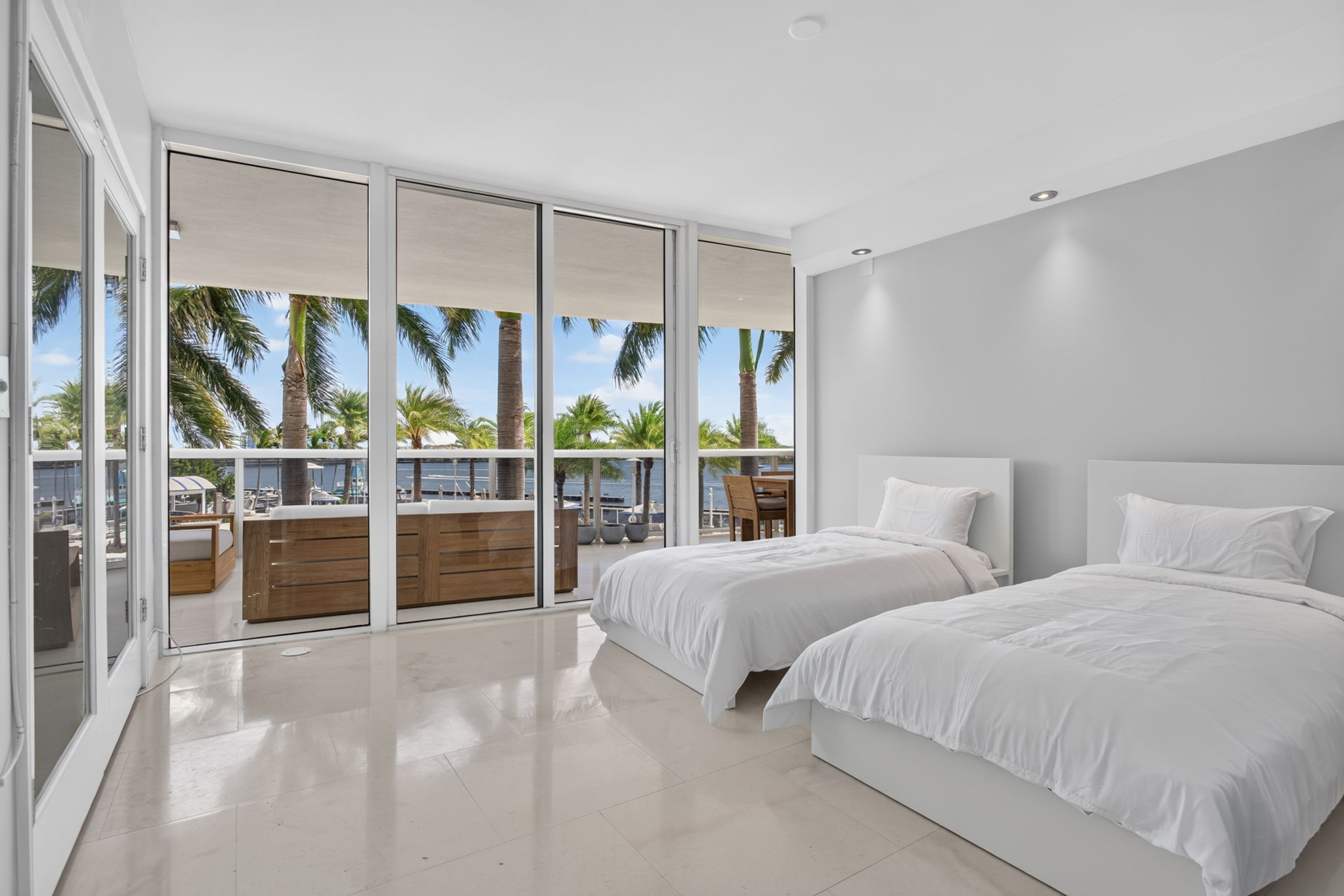 400 Alton Road Miami Beach FL 33139