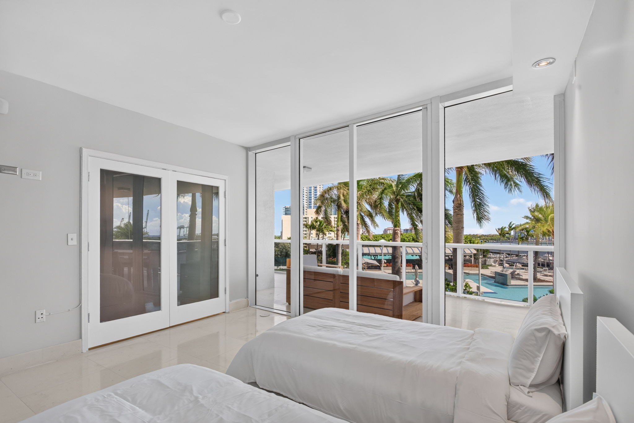 400 Alton Road Miami Beach FL 33139