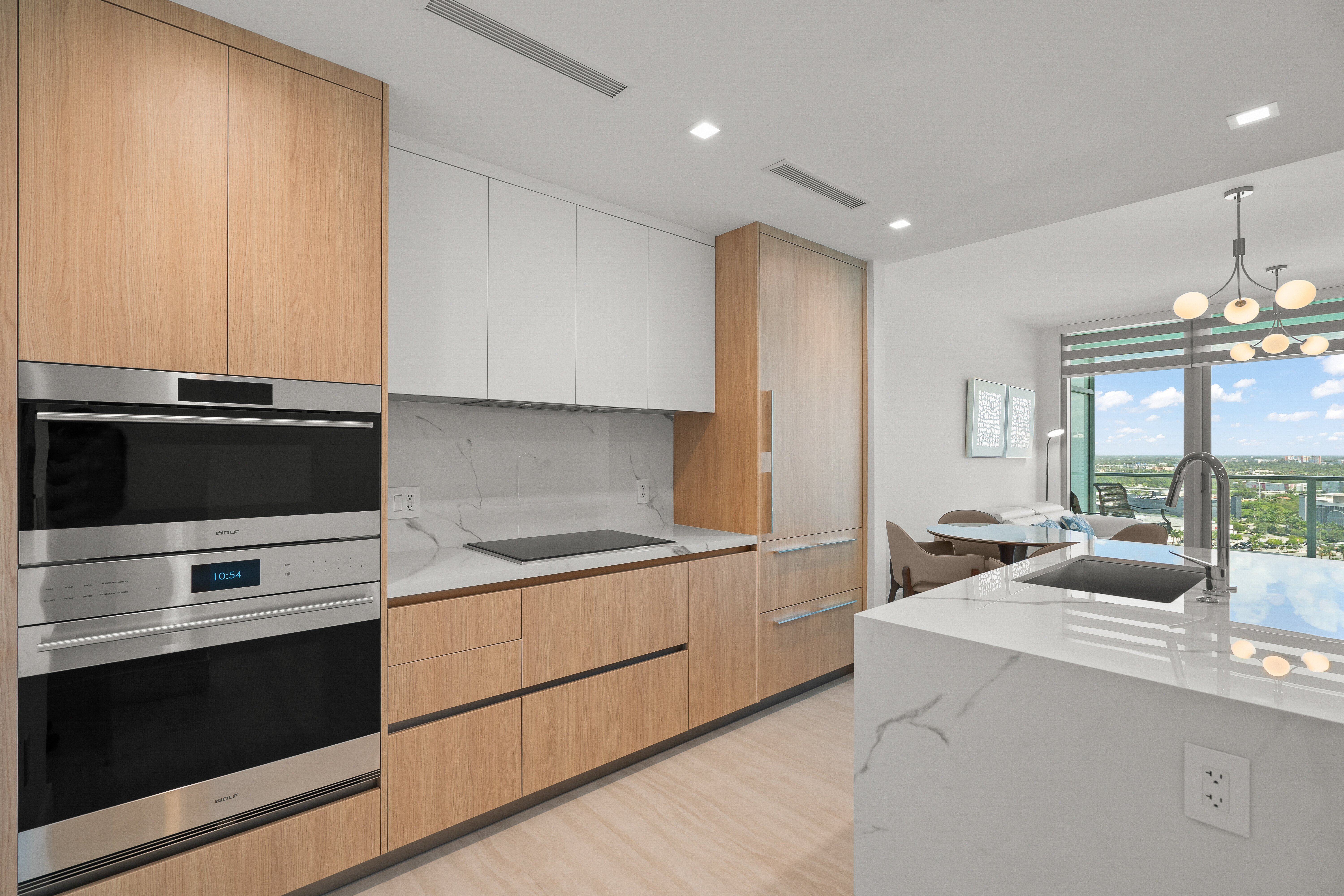 2411 Laguna Circle Miami FL 33181