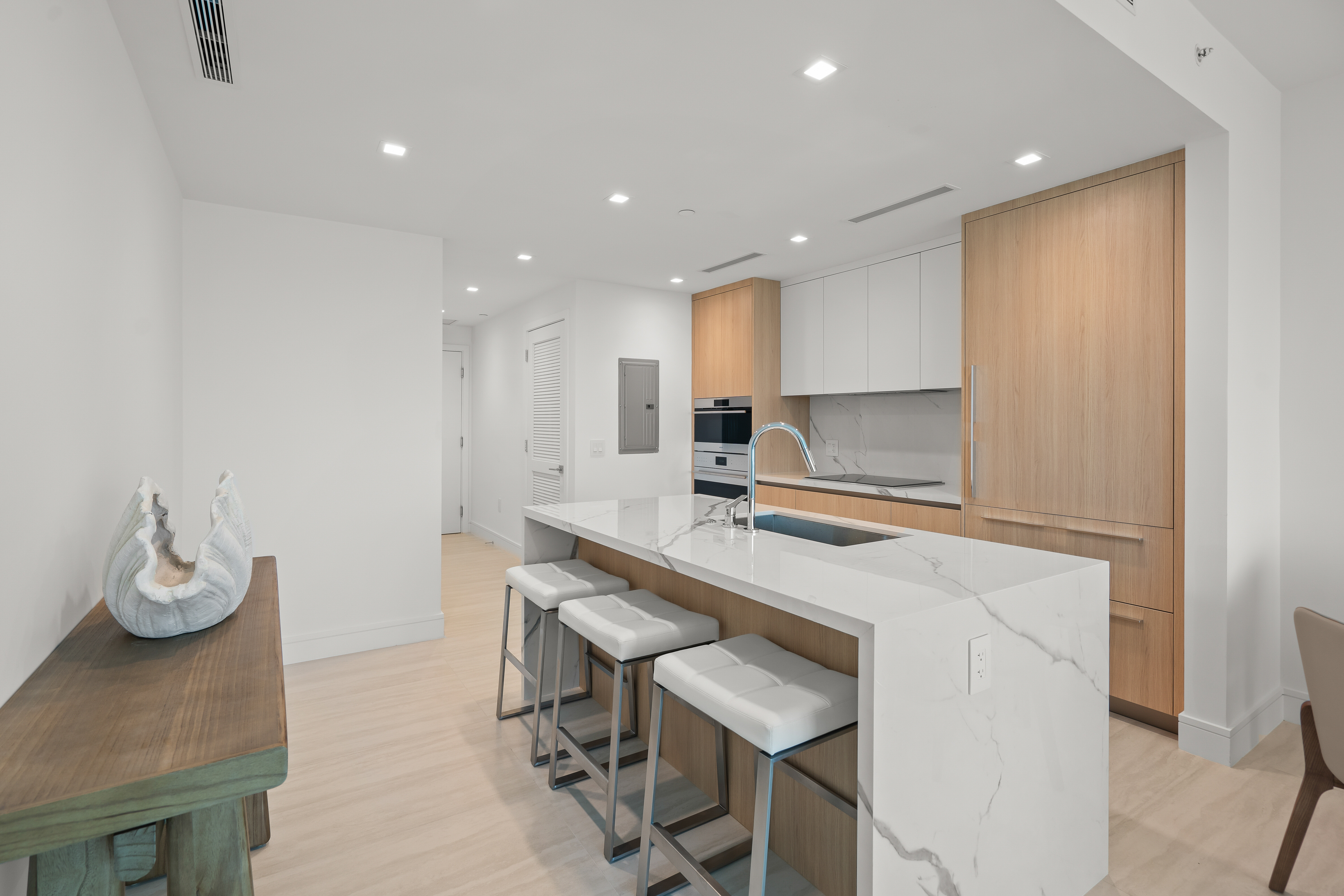 2411 Laguna Circle Miami FL 33181