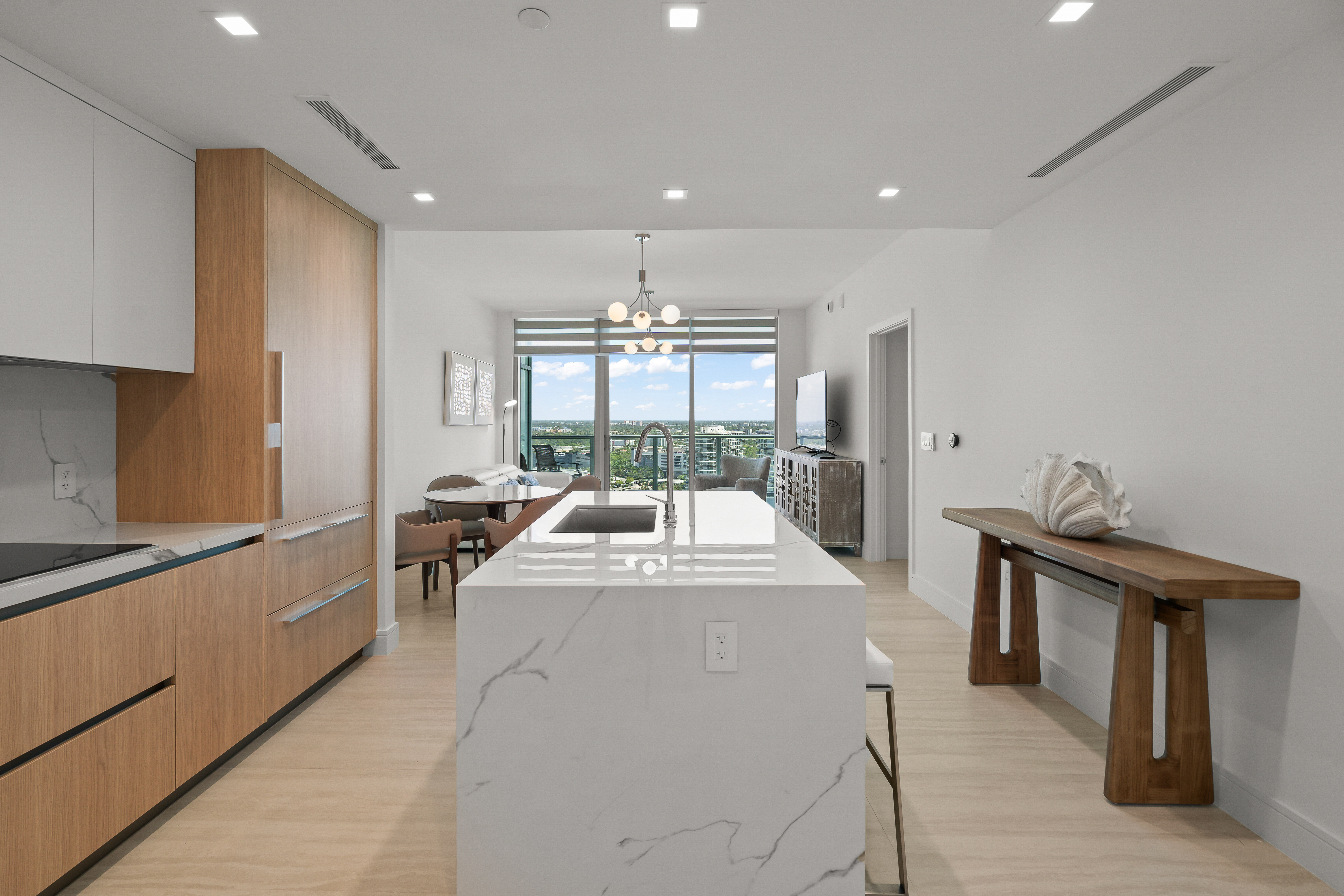 2411 Laguna Circle Miami FL 33181