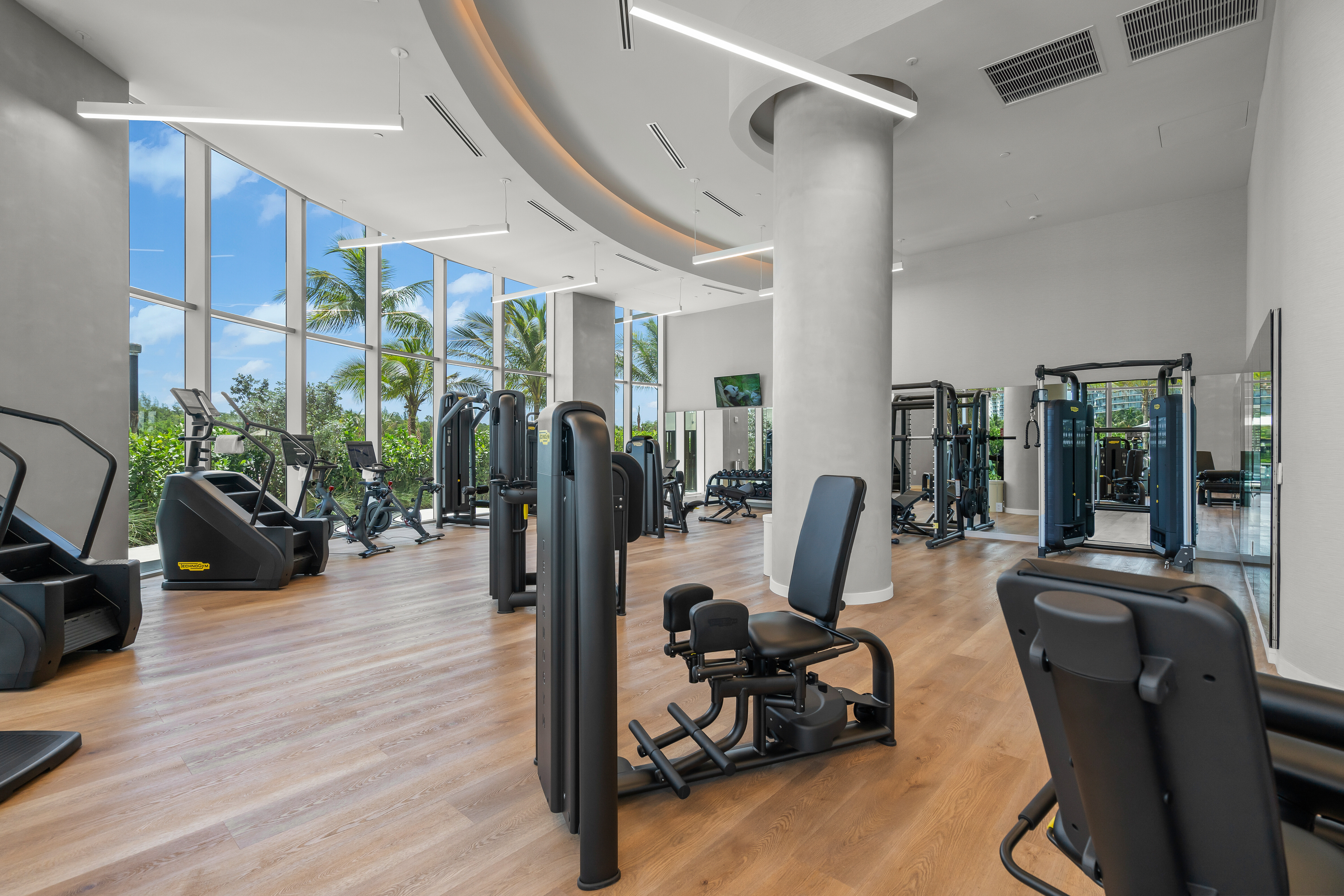 2411 Laguna Circle Miami FL 33181