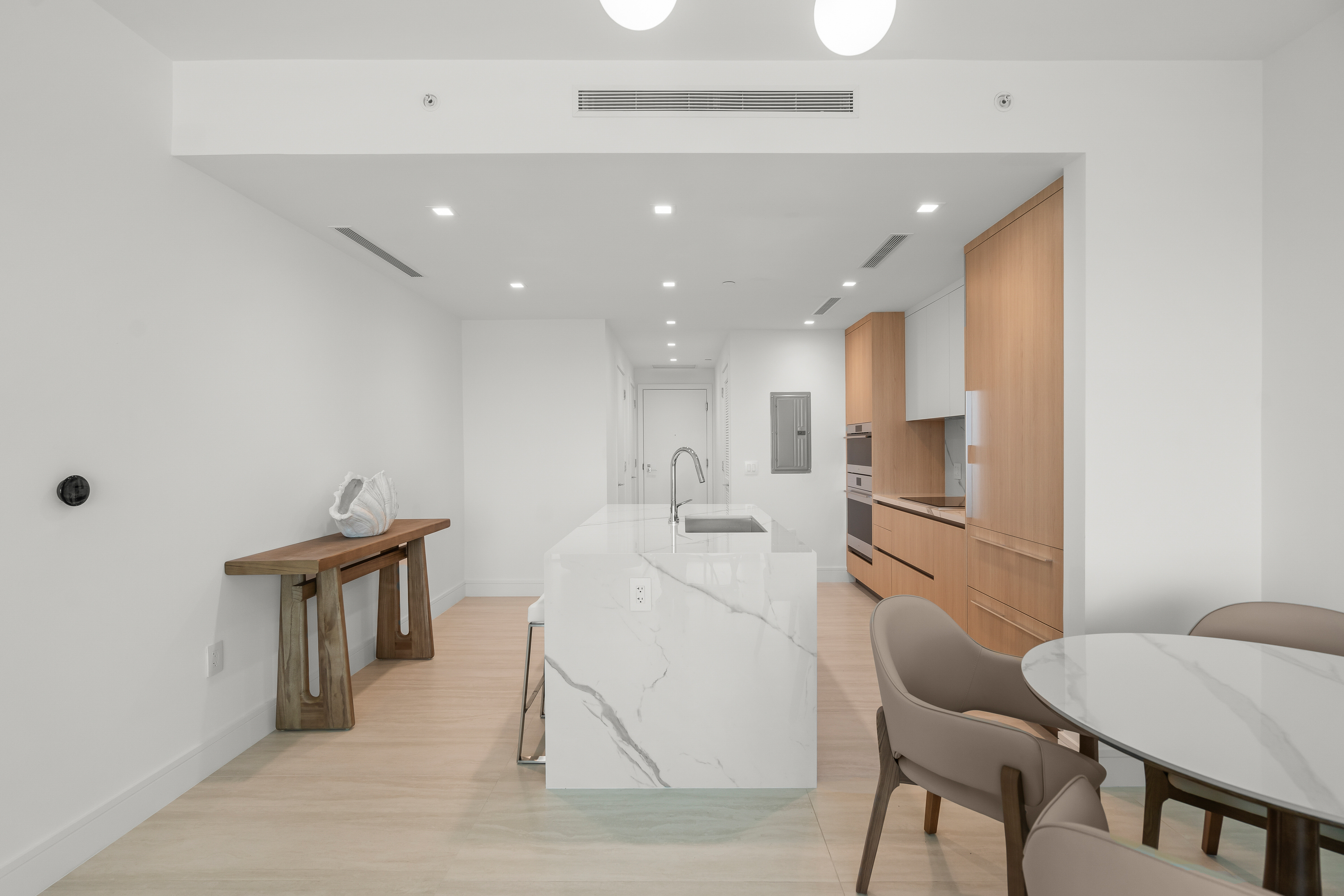 2411 Laguna Circle Miami FL 33181