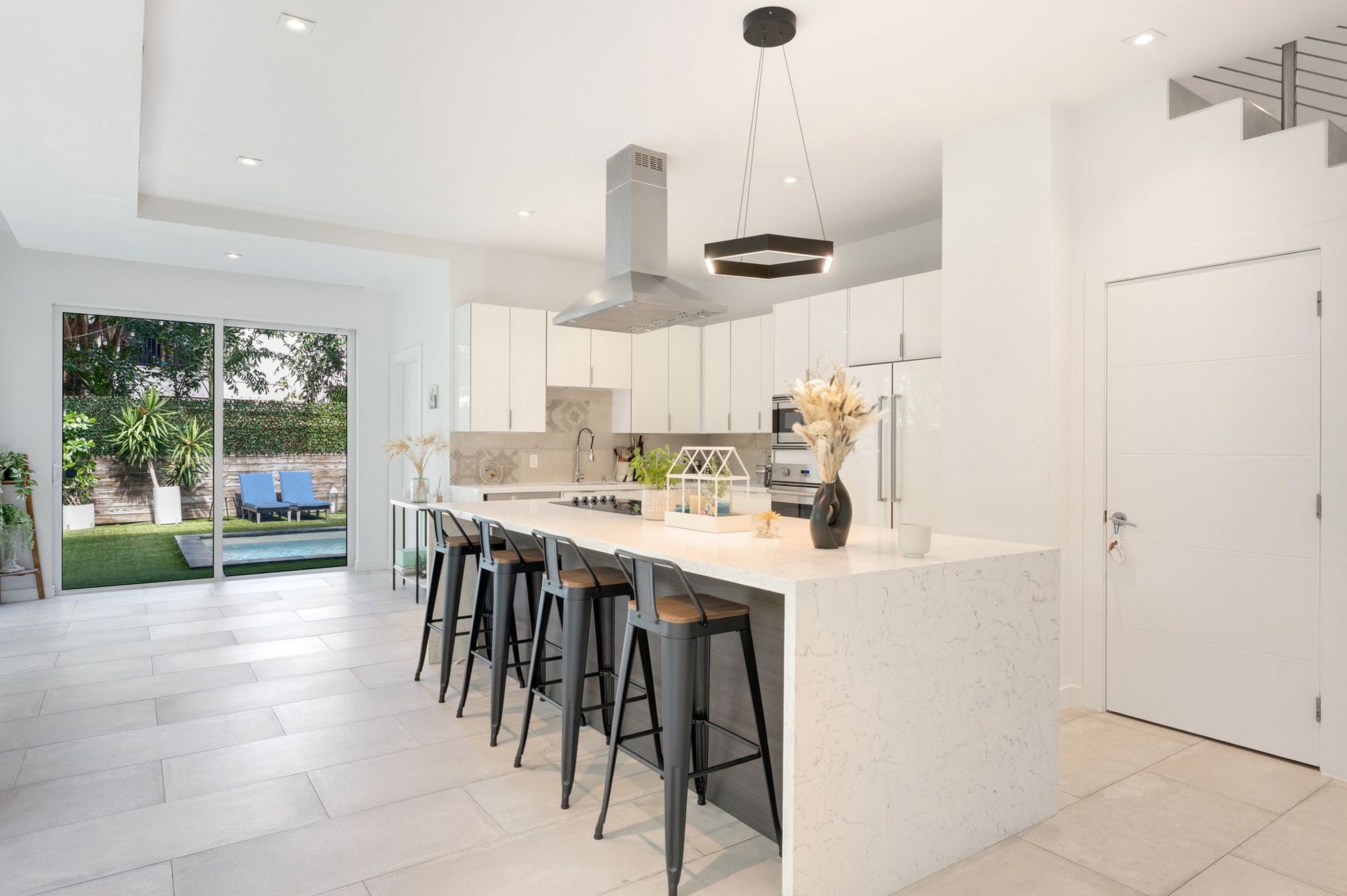 2908 Virginia Street Miami FL 33133