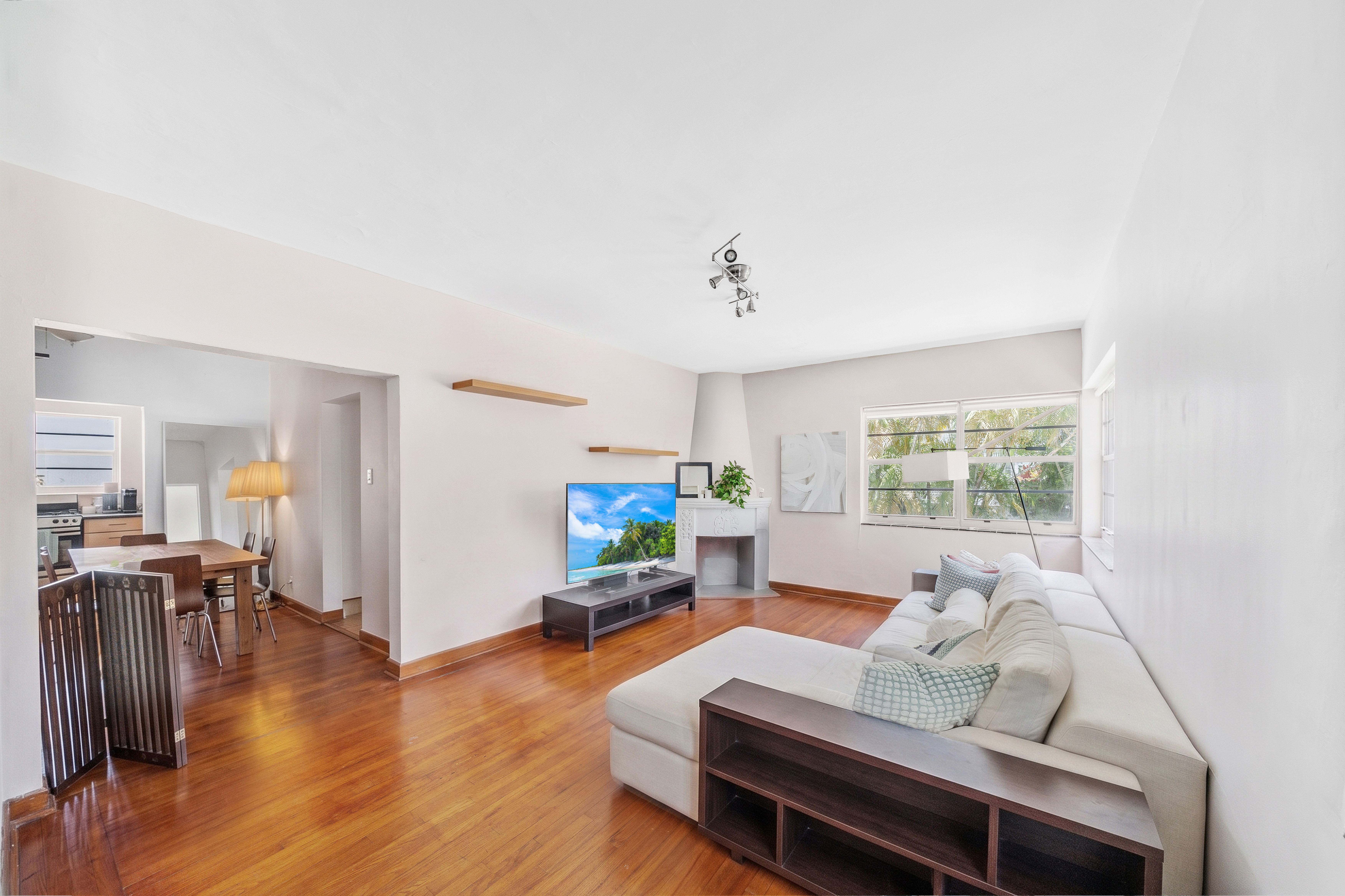 1559 Meridian Avenue Miami Beach FL 33139