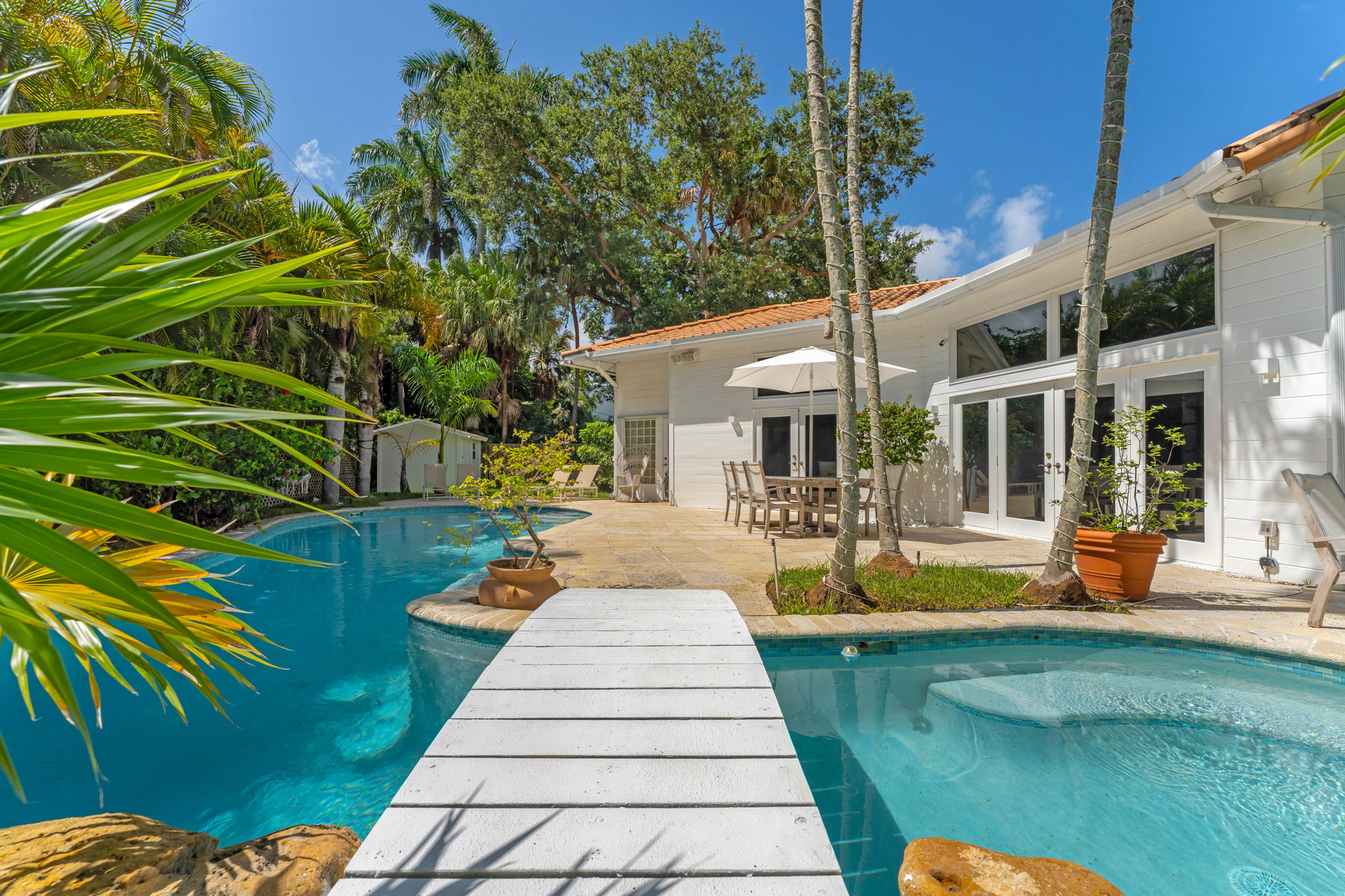 7924 SW 50th Court Miami FL 33143