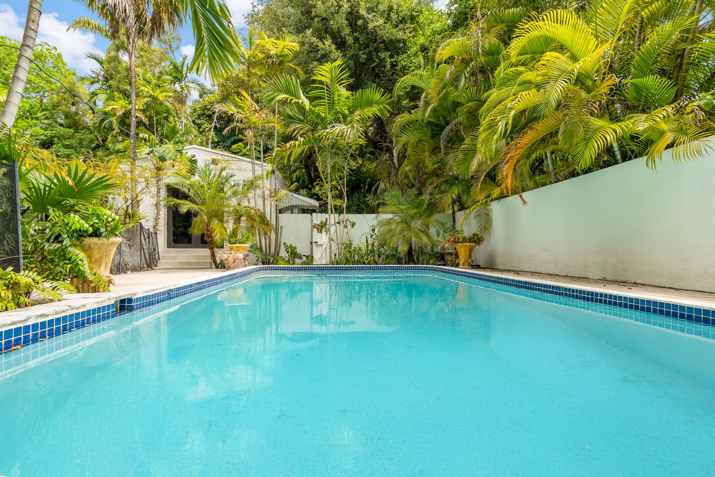 5390 Sunset Drive Miami FL 33143