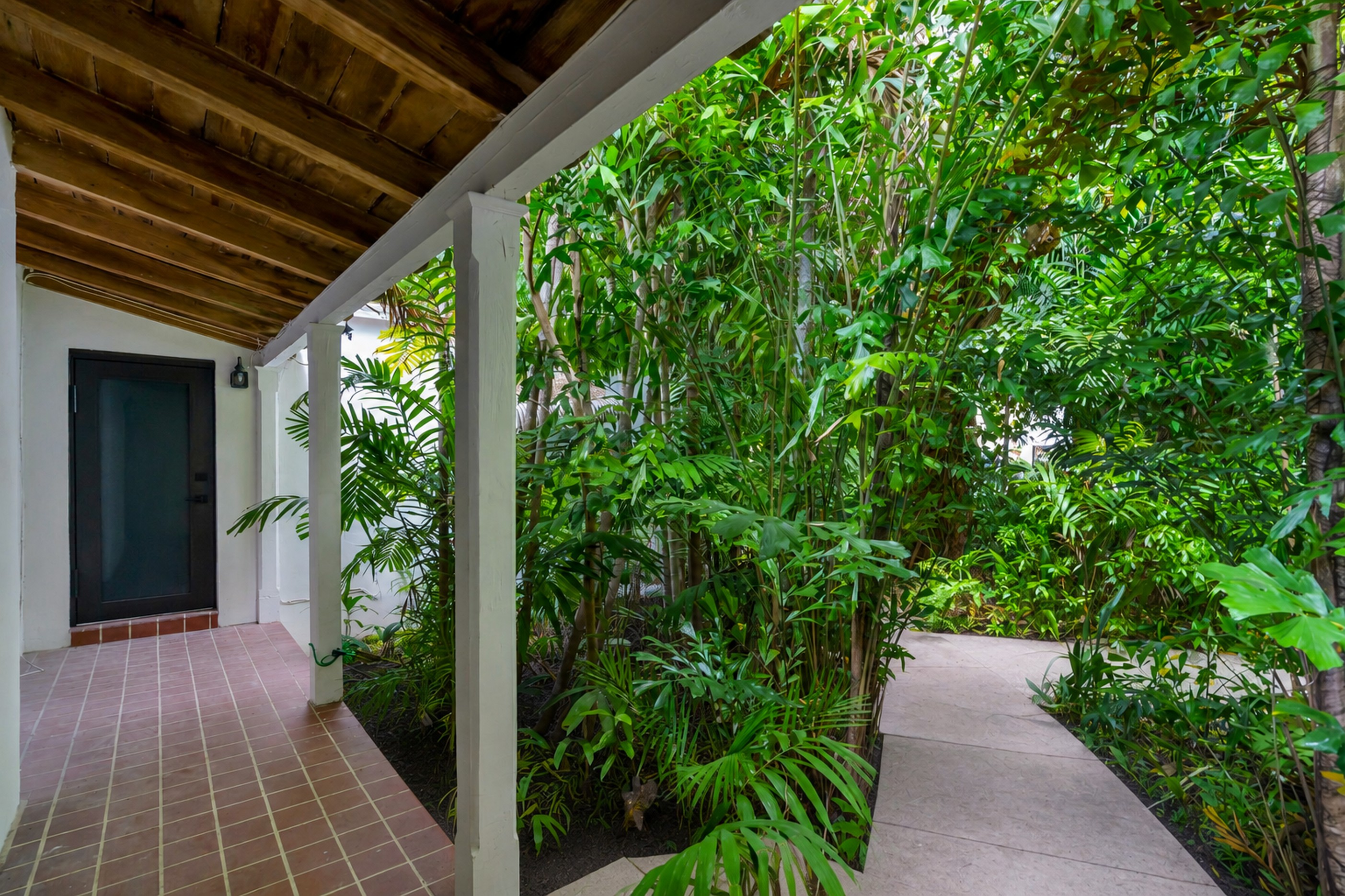 5390 Sunset Drive Miami FL 33143
