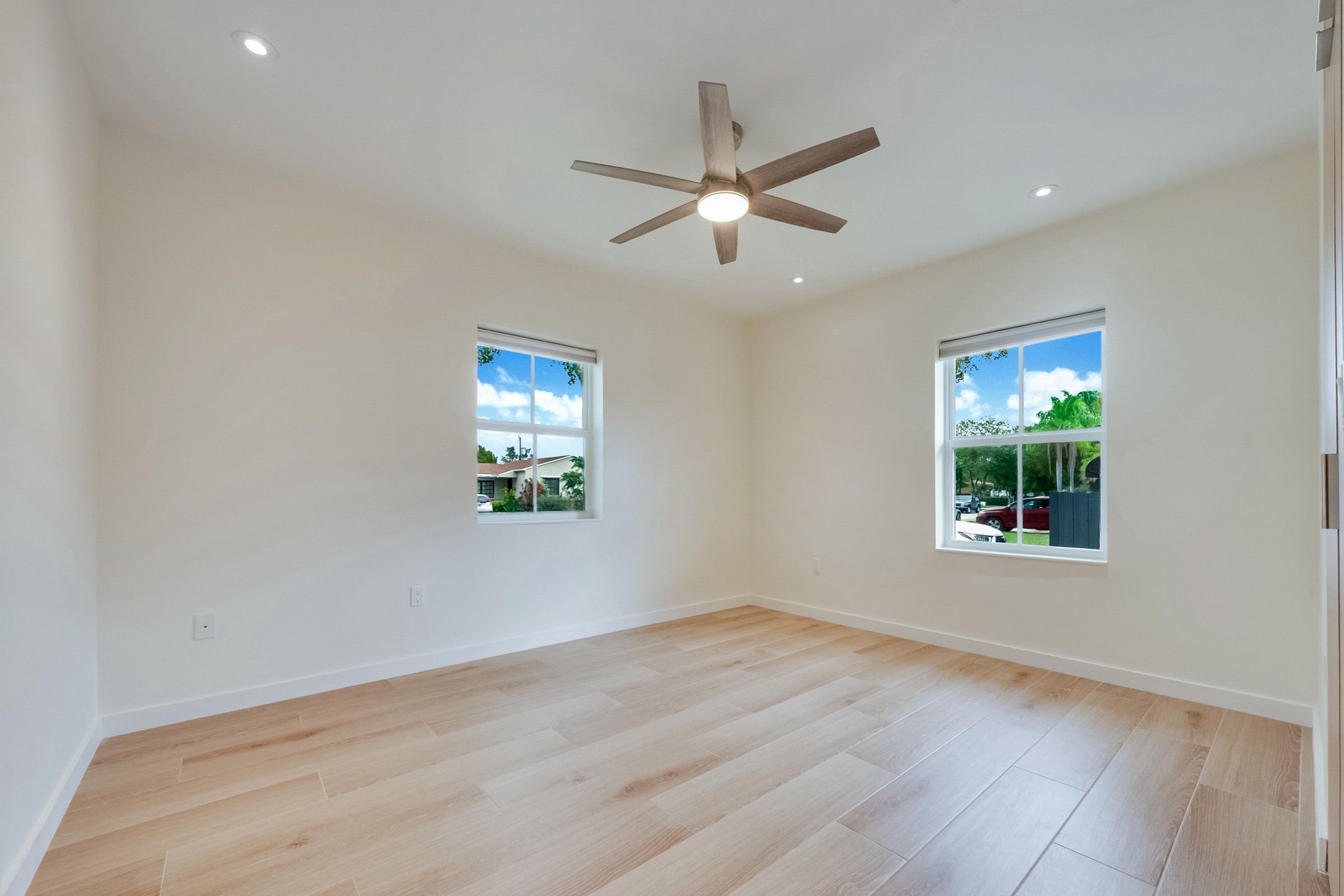 6356 SW 14th Street West Miami FL 33144