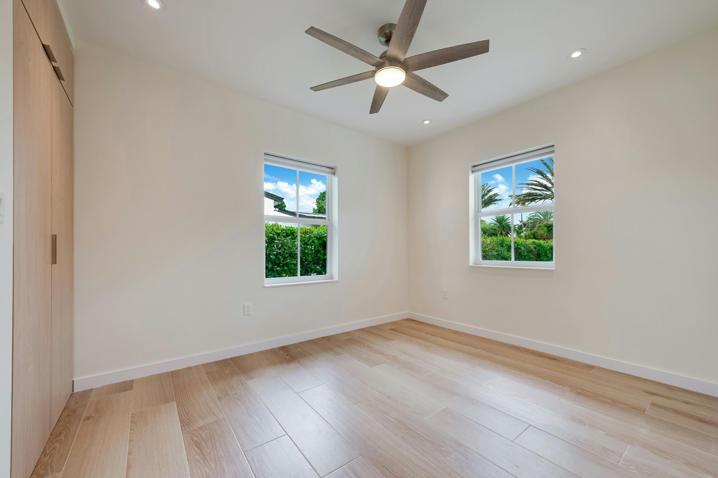 6356 SW 14th Street West Miami FL 33144