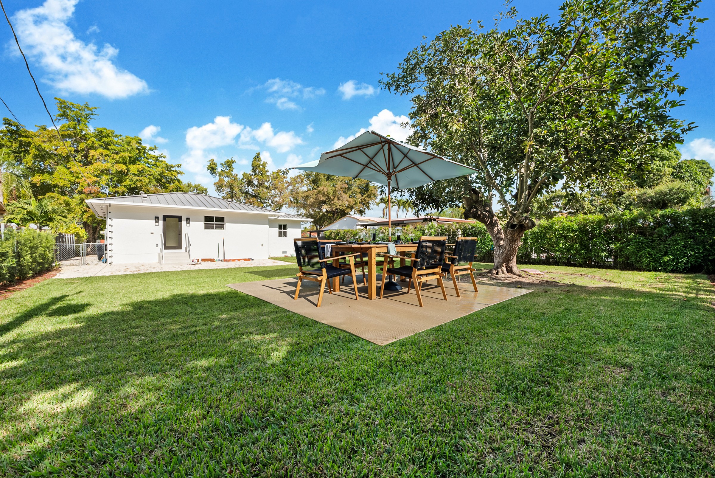 6356 SW 14th Street West Miami FL 33144