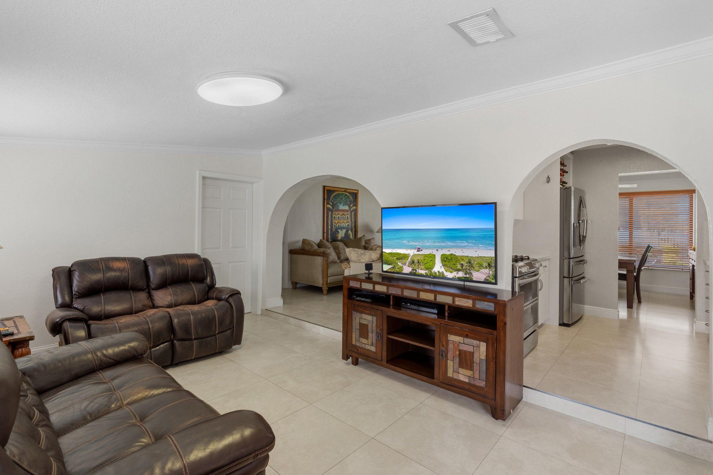 6160 W 14th Avenue Hialeah FL 33012