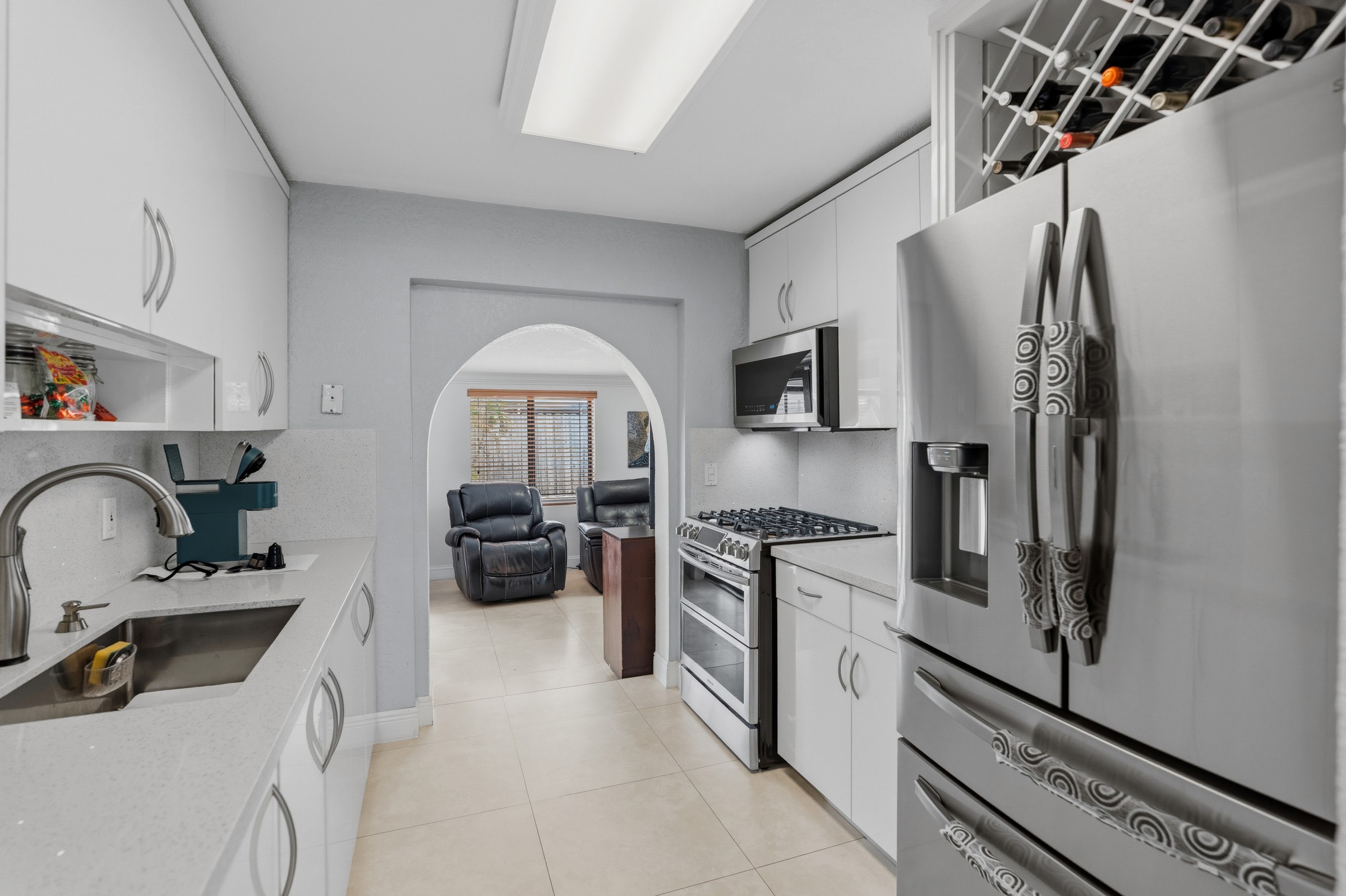 6160 W 14th Avenue Hialeah FL 33012