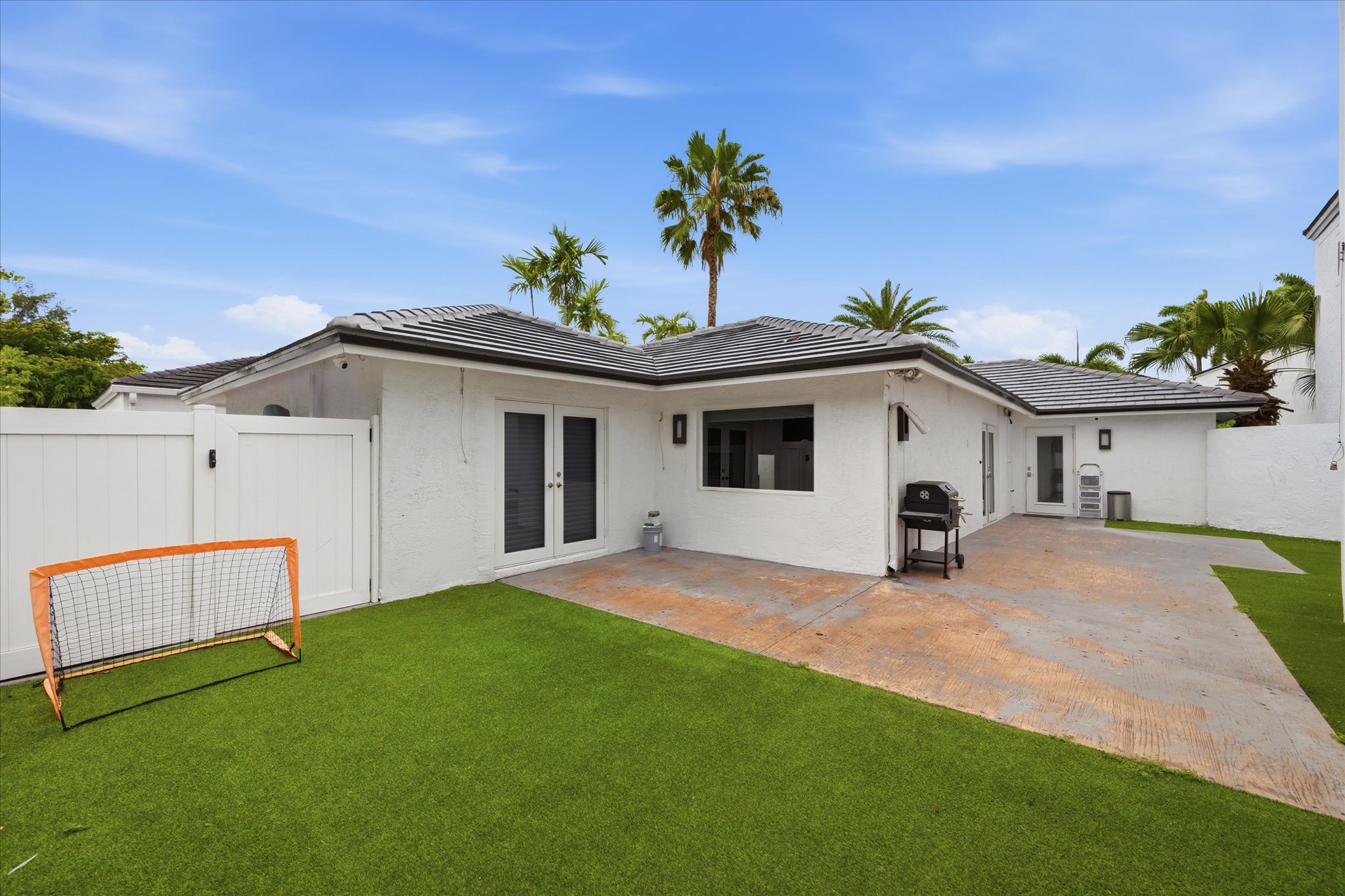 2558 NE 206th Terrace Aventura FL 33180