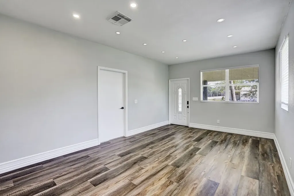 724 SW 9th Street Delray Beach FL 33444