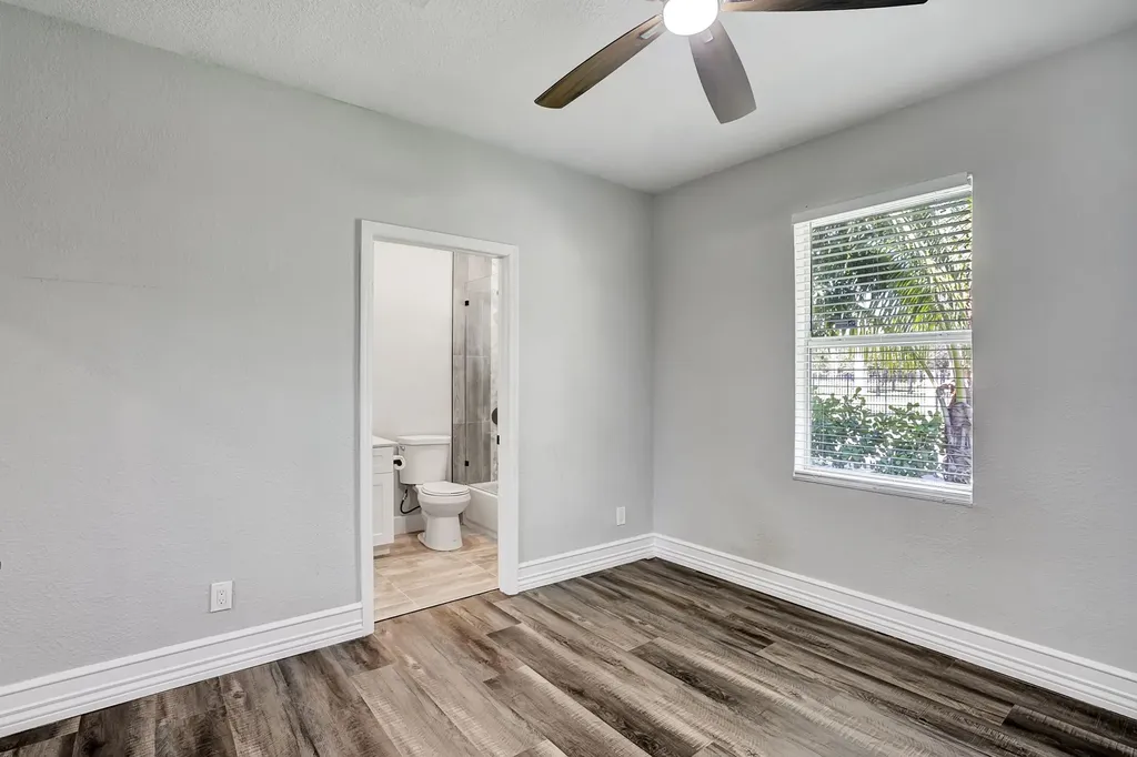 724 SW 9th Street Delray Beach FL 33444