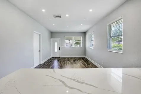 724 SW 9th Street Delray Beach FL 33444